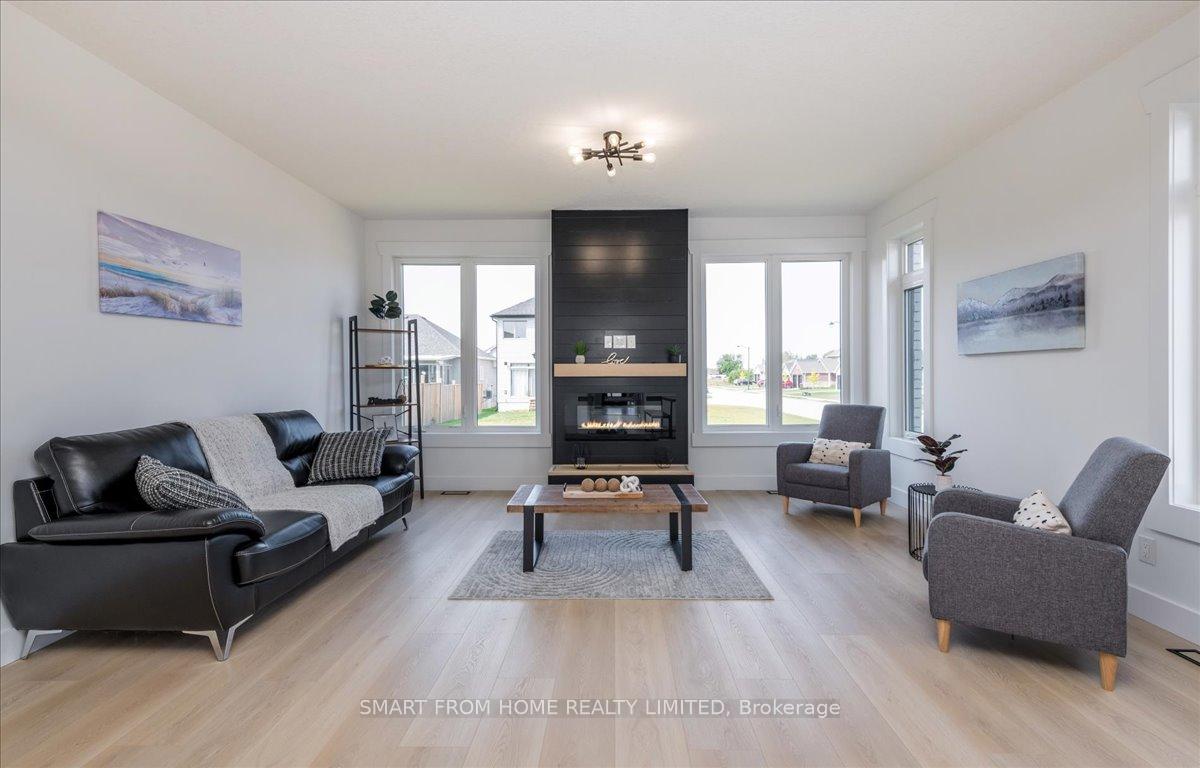 Photo 9 of 64 Allenwood Road, Springwater, Elmvale — HOMEH