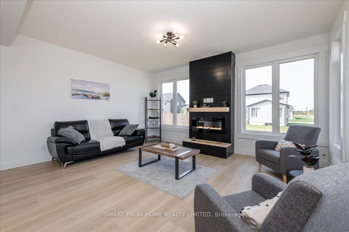 Photo 10 of 64 Allenwood Road, Springwater, Elmvale — HOMEH