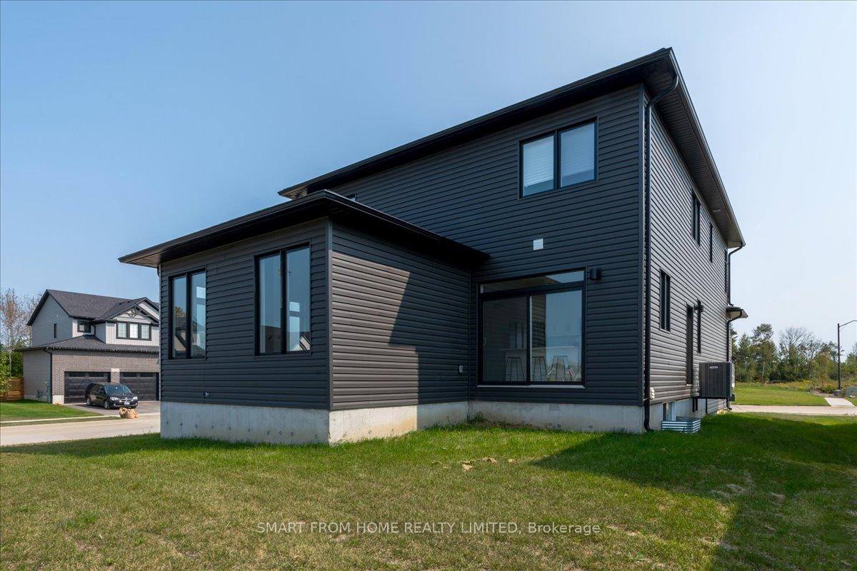 Photo 34 of 64 Allenwood Road, Springwater, Elmvale — HOMEH