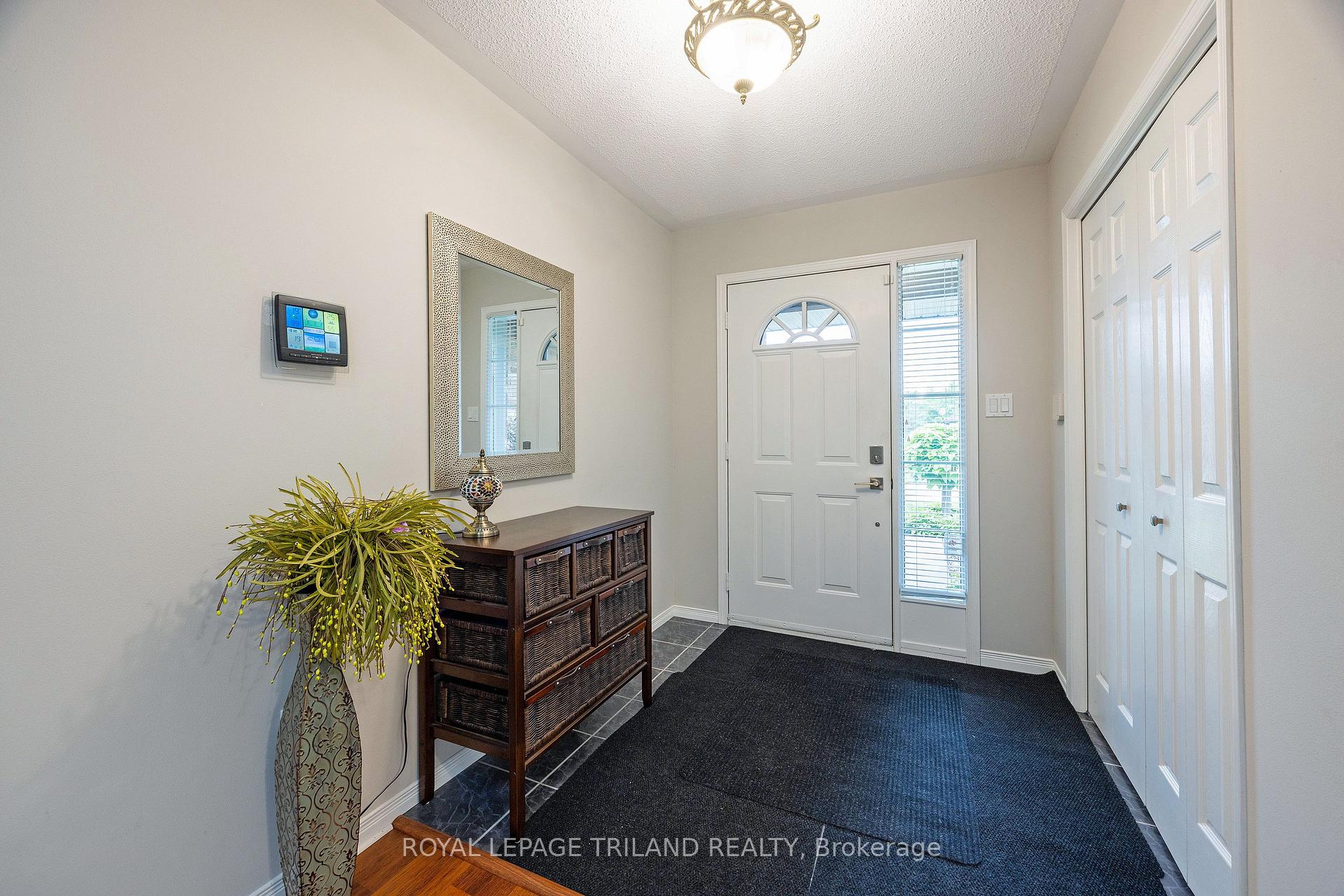 Photo 6 of 45 Mc Gregor Court, St. Thomas — HOMEH