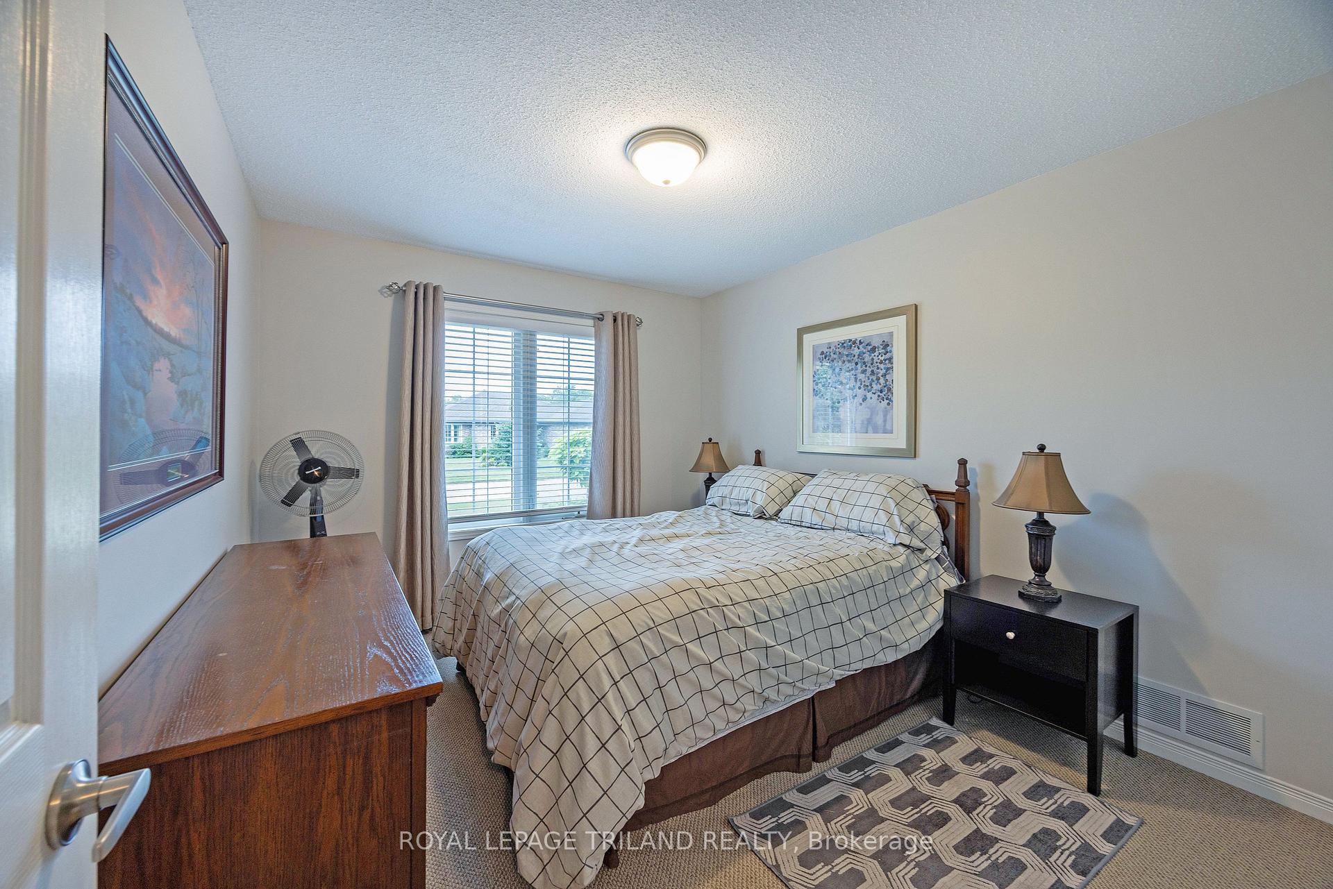 Photo 8 of 45 Mc Gregor Court, St. Thomas — HOMEH
