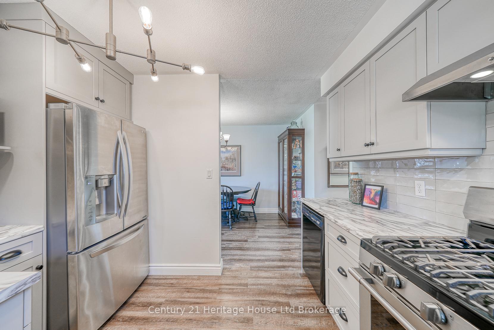 Photo 12 of 12 Steele Street, St. Thomas — HOMEH