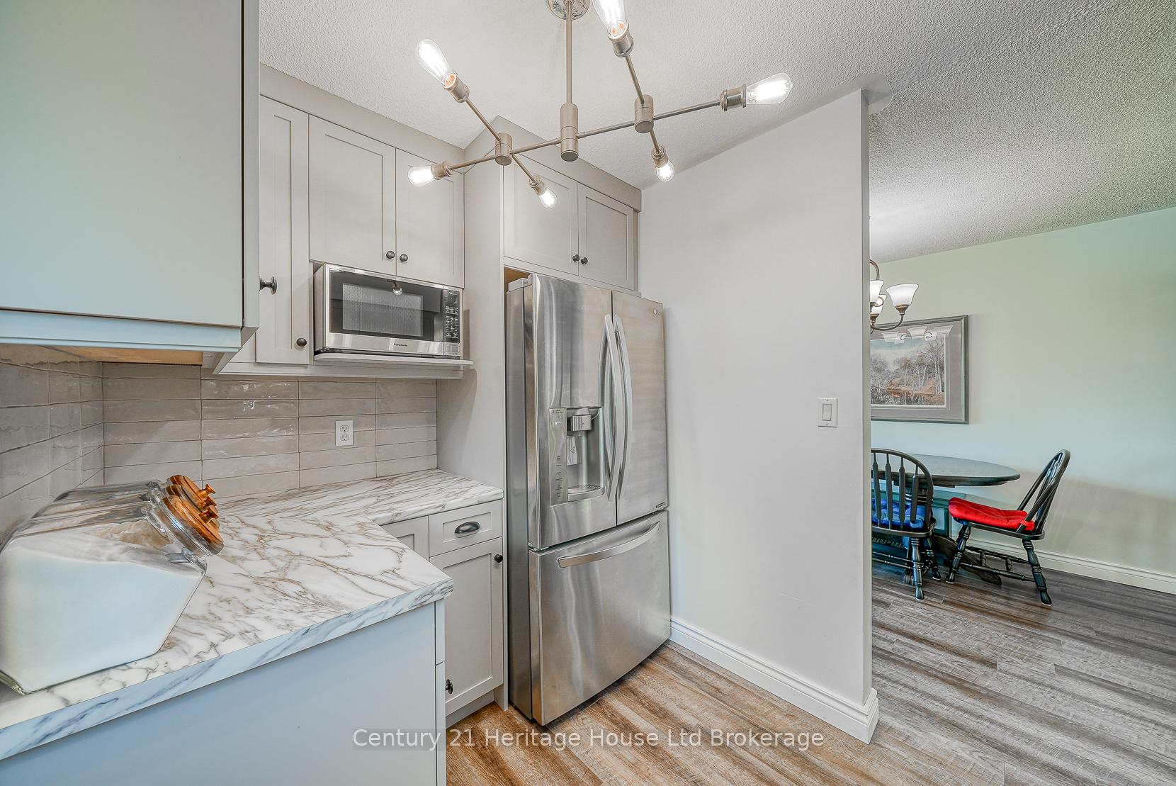 Photo 13 of 12 Steele Street, St. Thomas — HOMEH