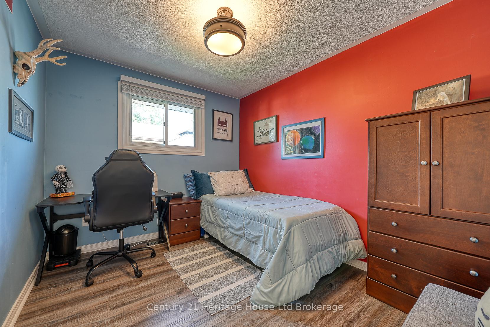 Photo 15 of 12 Steele Street, St. Thomas — HOMEH