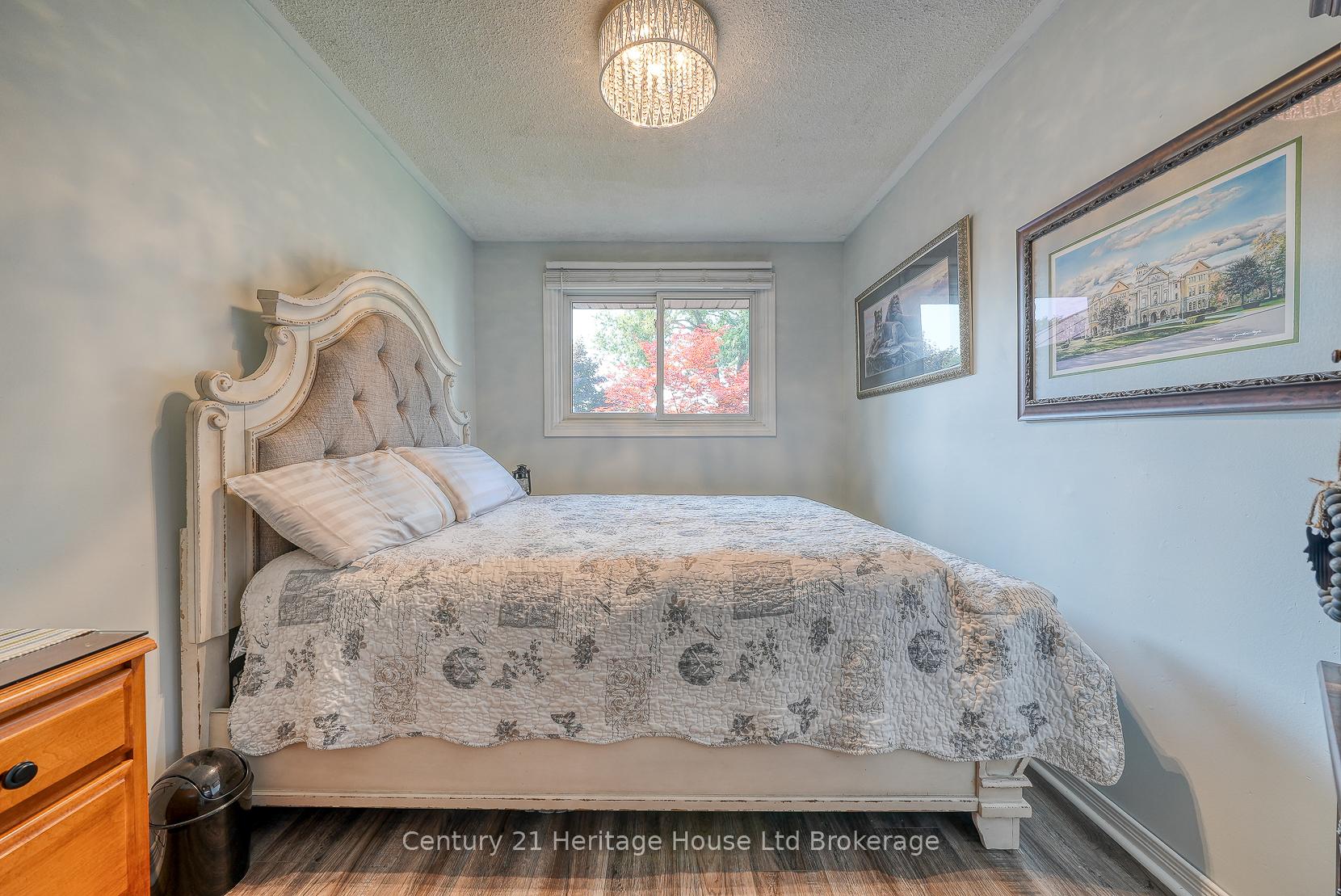 Photo 17 of 12 Steele Street, St. Thomas — HOMEH