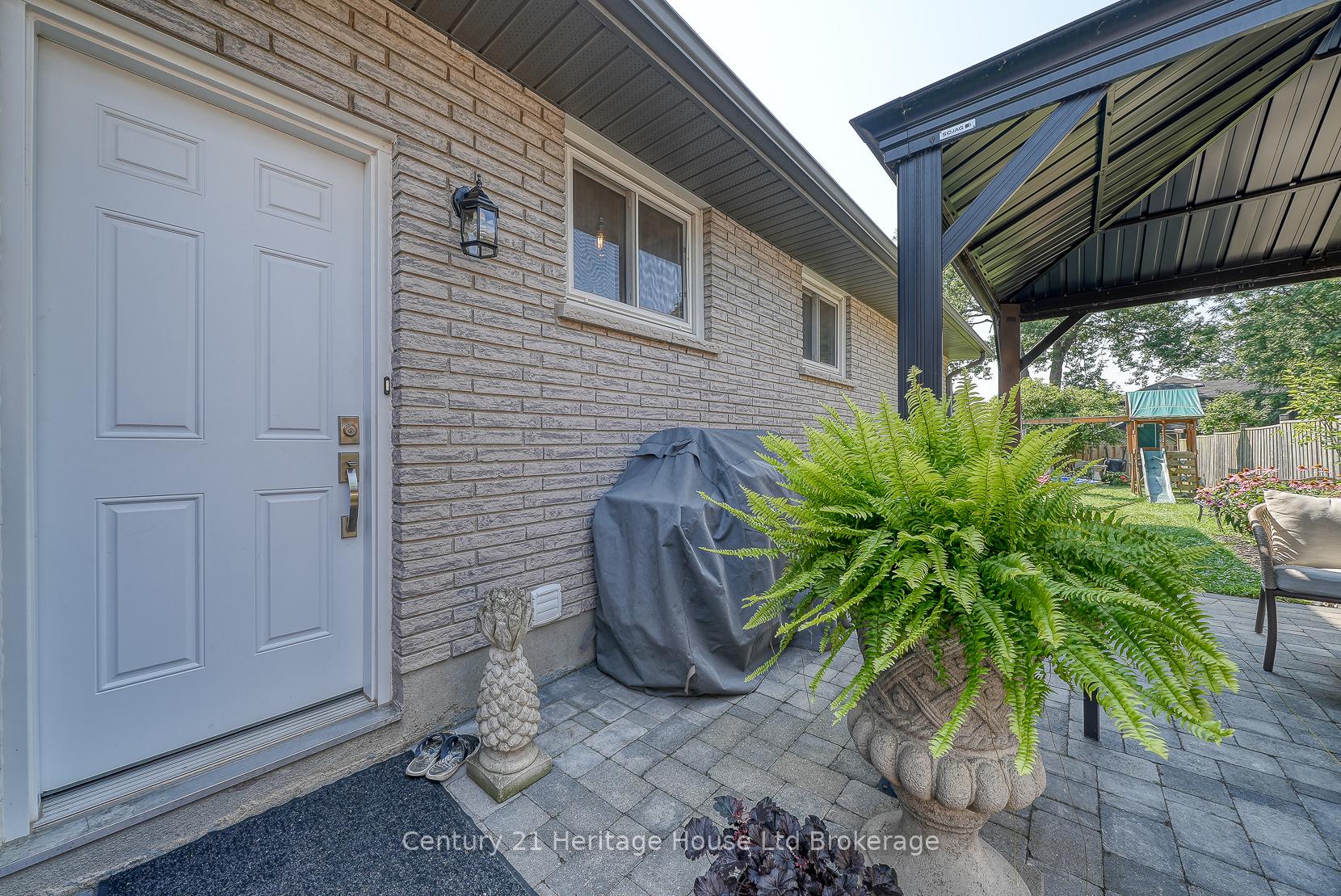 Photo 34 of 12 Steele Street, St. Thomas — HOMEH