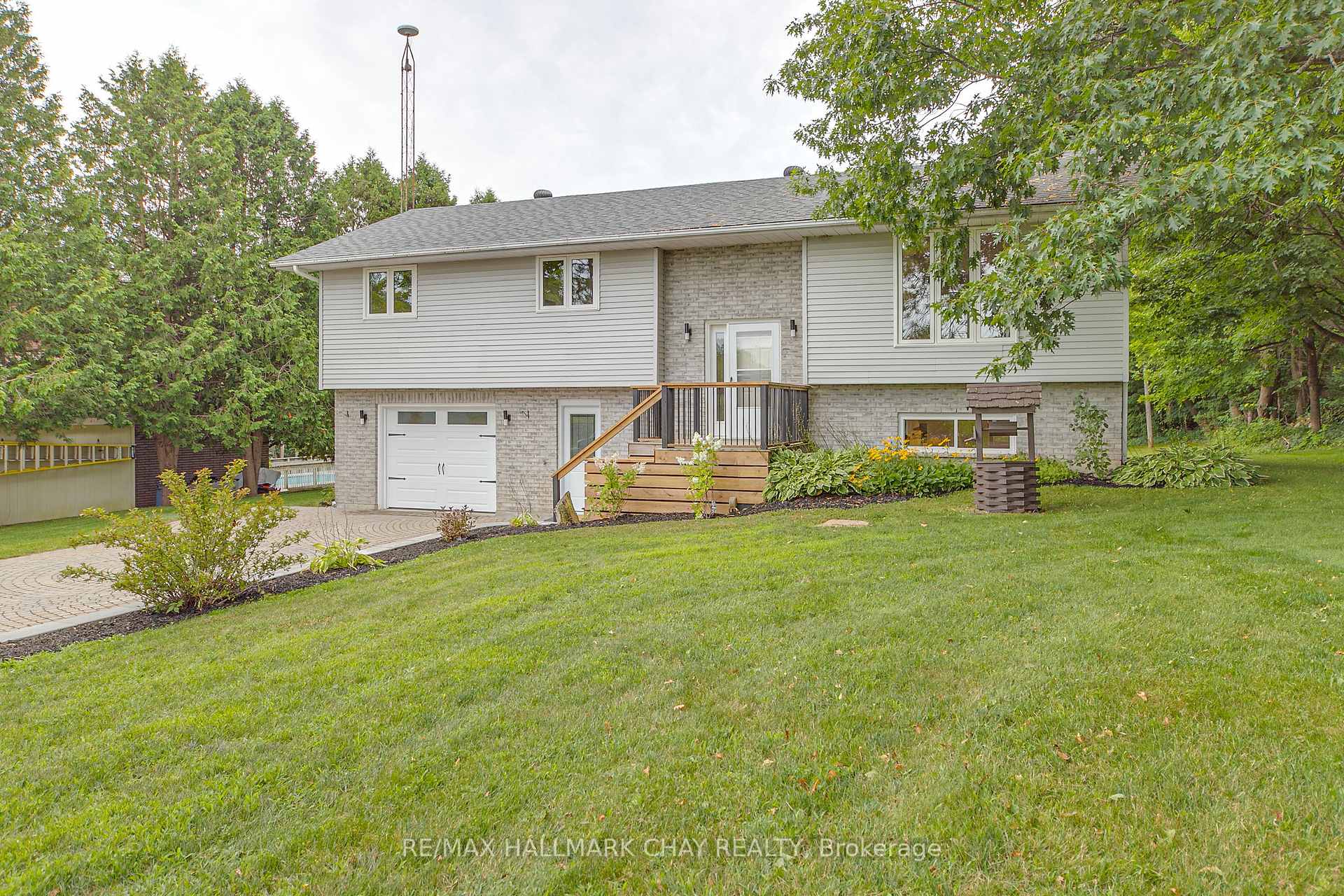 Photo 5 of 622 Scarlett Line, Springwater, Rural Springwater — HOMEH