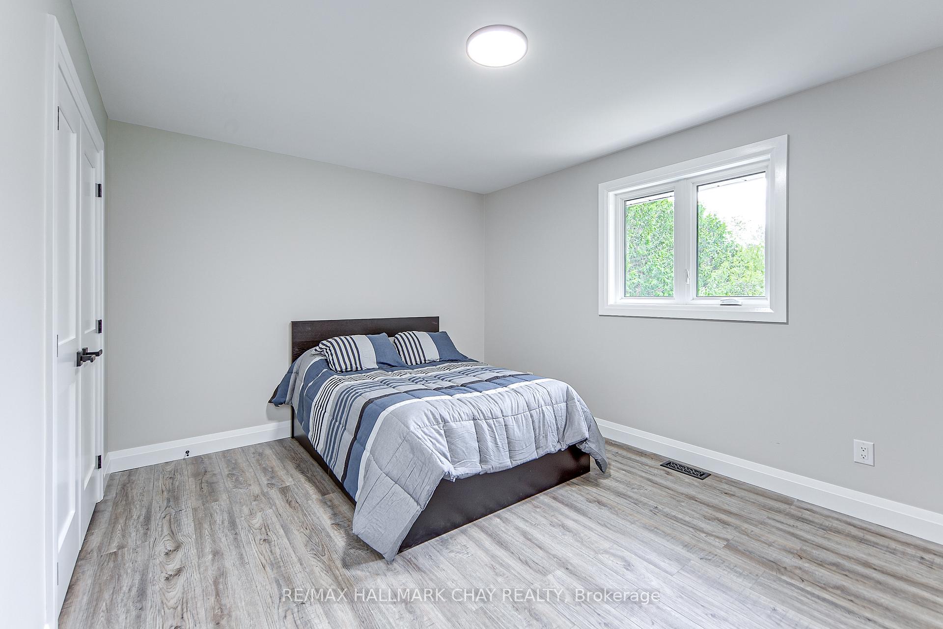 Photo 16 of 622 Scarlett Line, Springwater, Rural Springwater — HOMEH