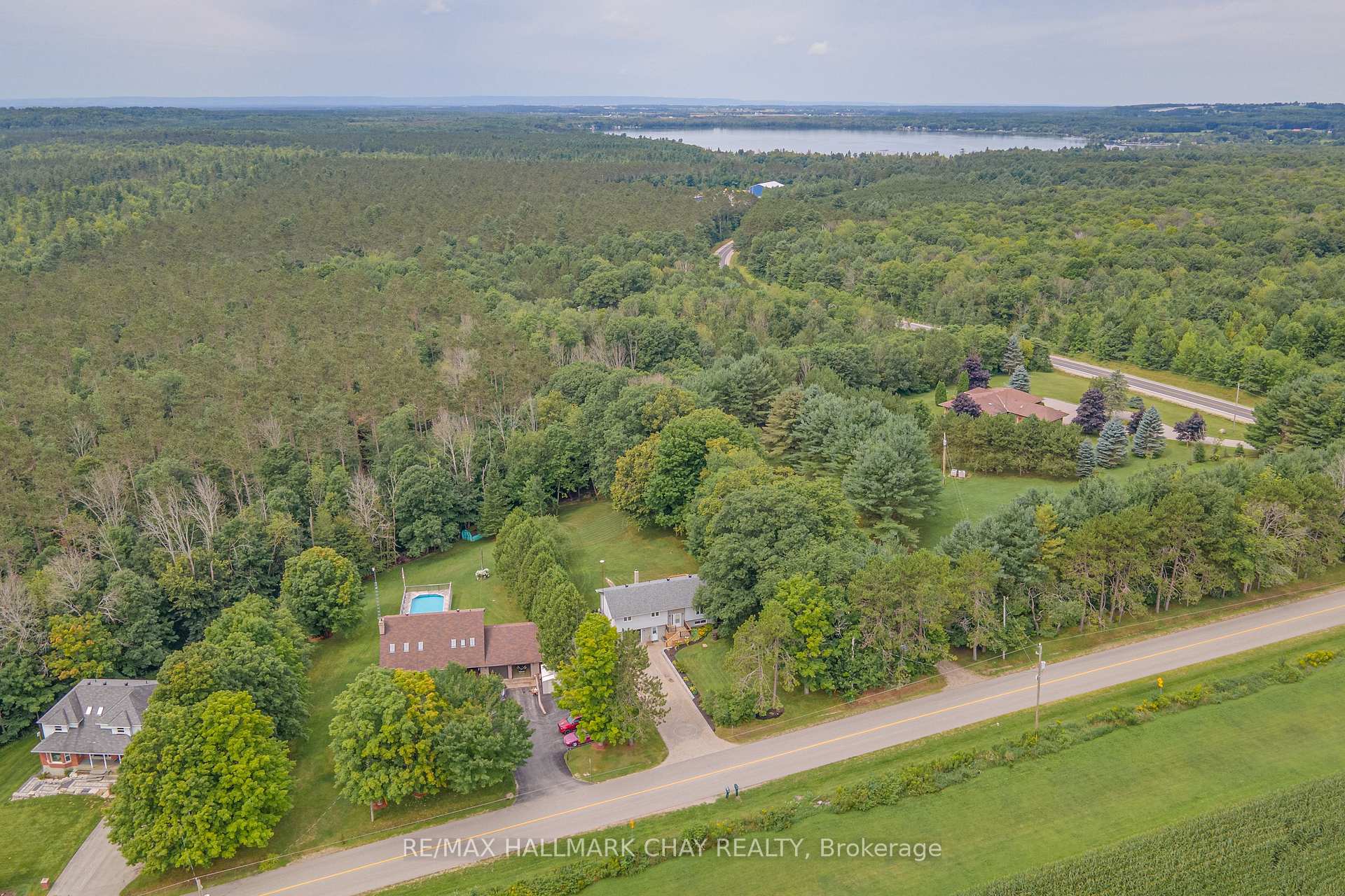 Photo 37 of 622 Scarlett Line, Springwater, Rural Springwater — HOMEH