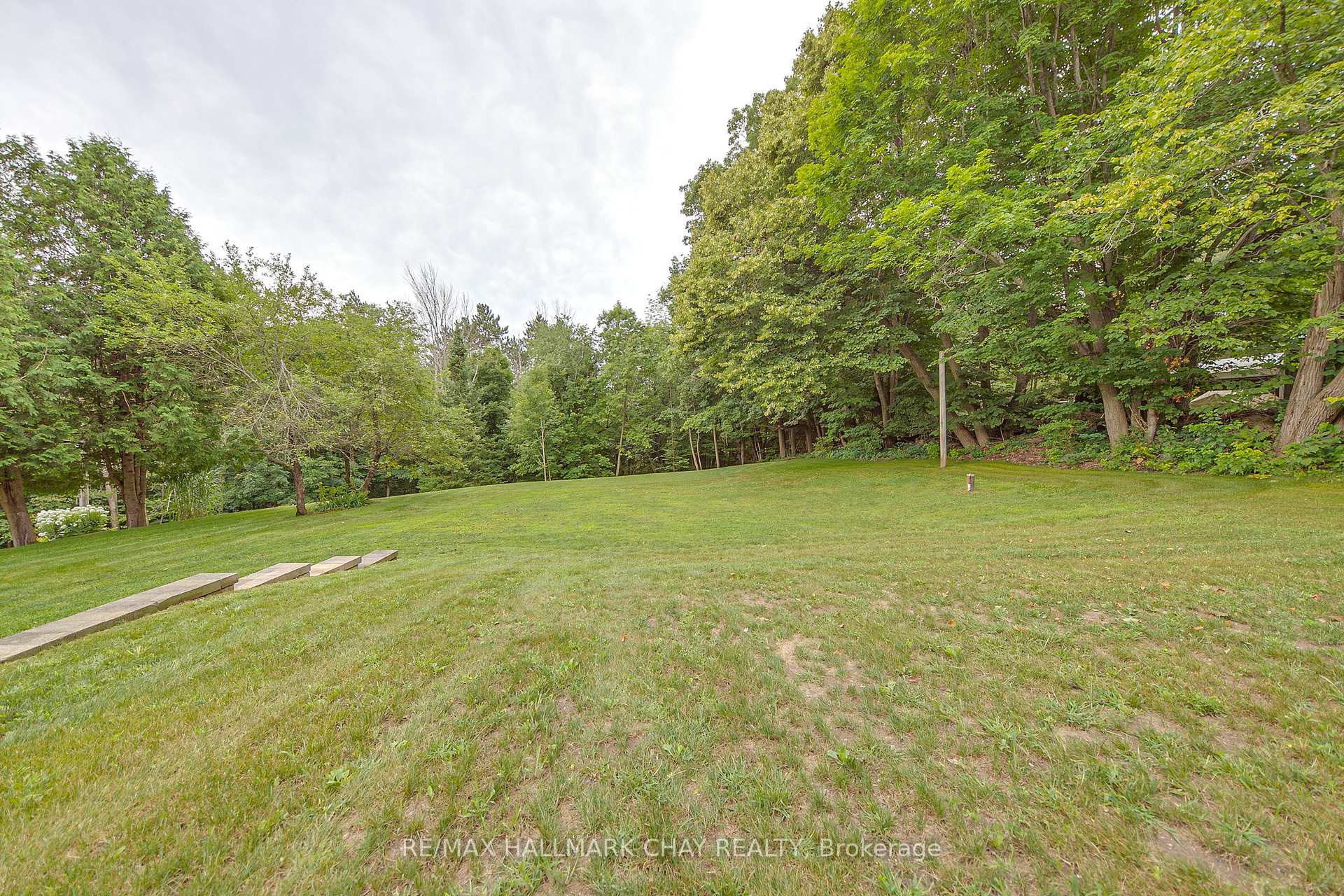 Photo 40 of 622 Scarlett Line, Springwater, Rural Springwater — HOMEH