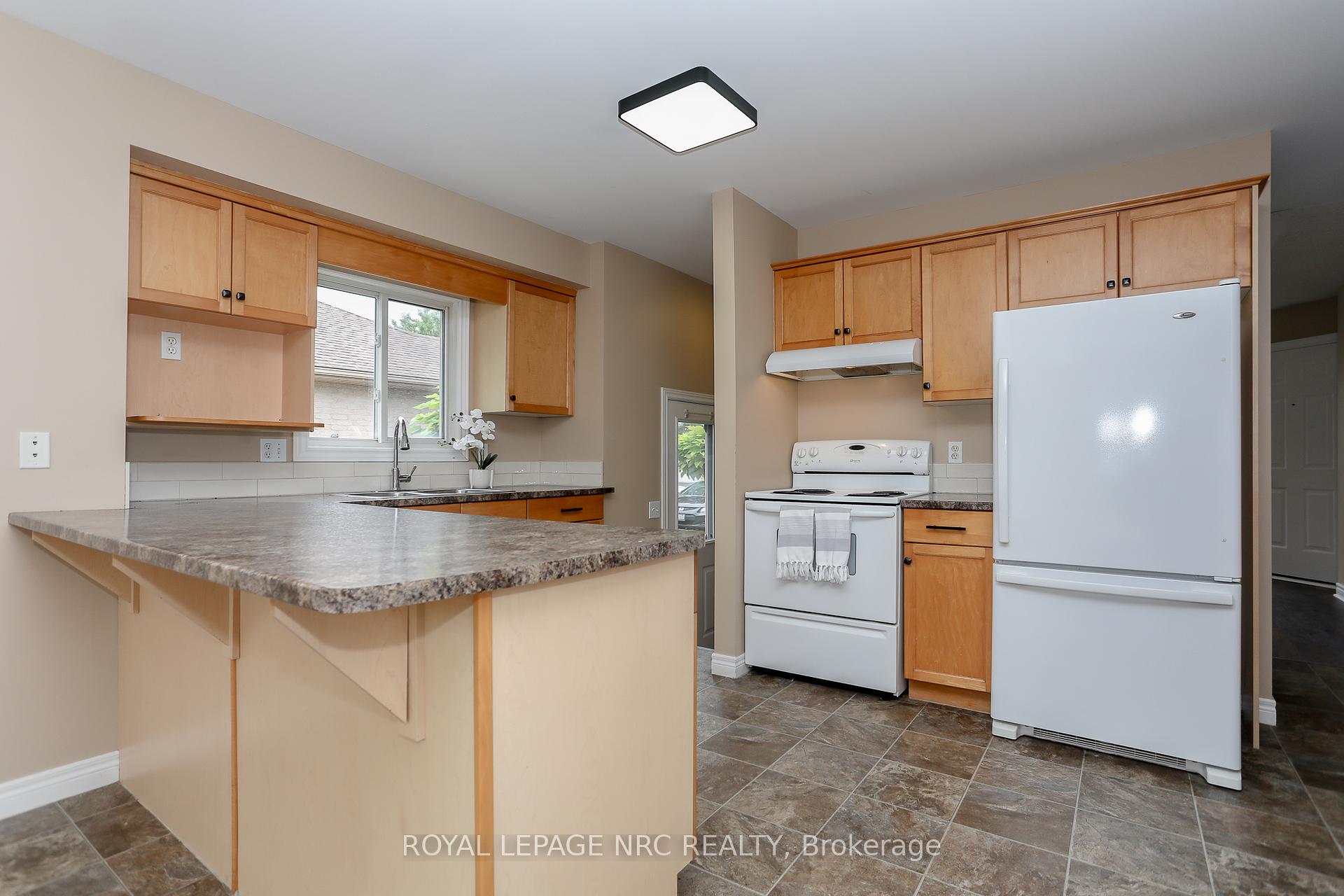 Photo 12 of 11 Goldenrod Court, St. Thomas — HOMEH