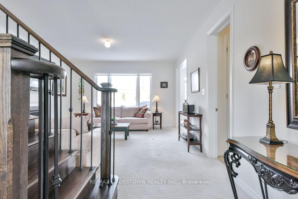 Photo 10 of 3 Samuel Crescent, Springwater, Centre Vespra — HOMEH