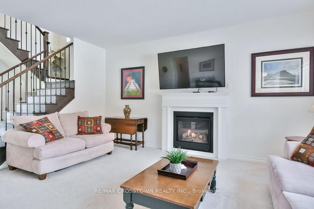 Photo 14 of 3 Samuel Crescent, Springwater, Centre Vespra — HOMEH