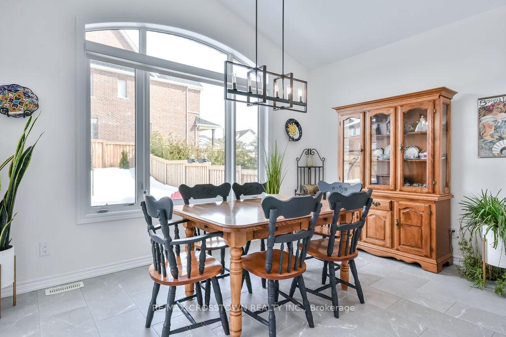 Photo 19 of 3 Samuel Crescent, Springwater, Centre Vespra — HOMEH