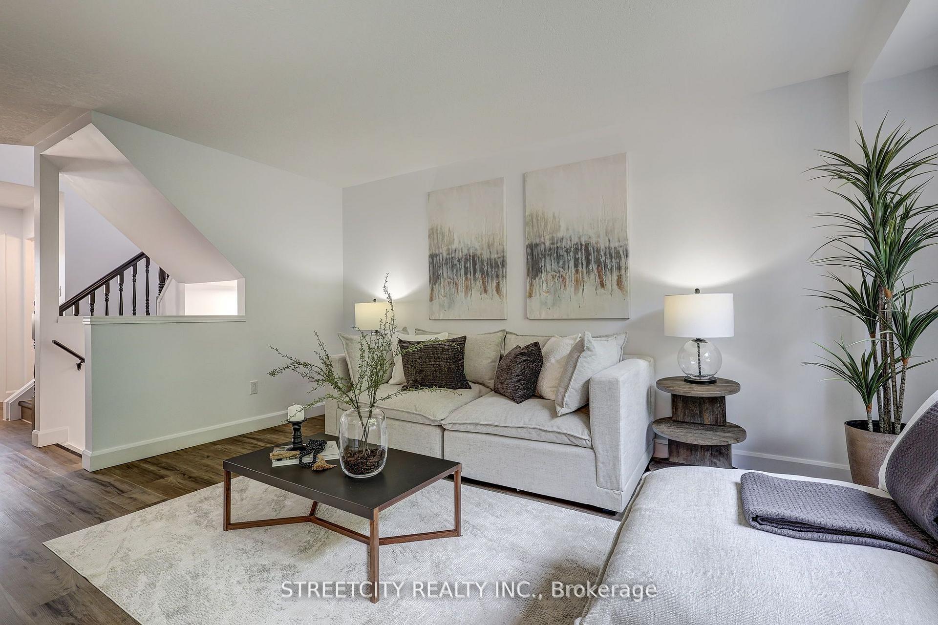 Photo 7 of 25 Axford Parkway, St. Thomas — HOMEH