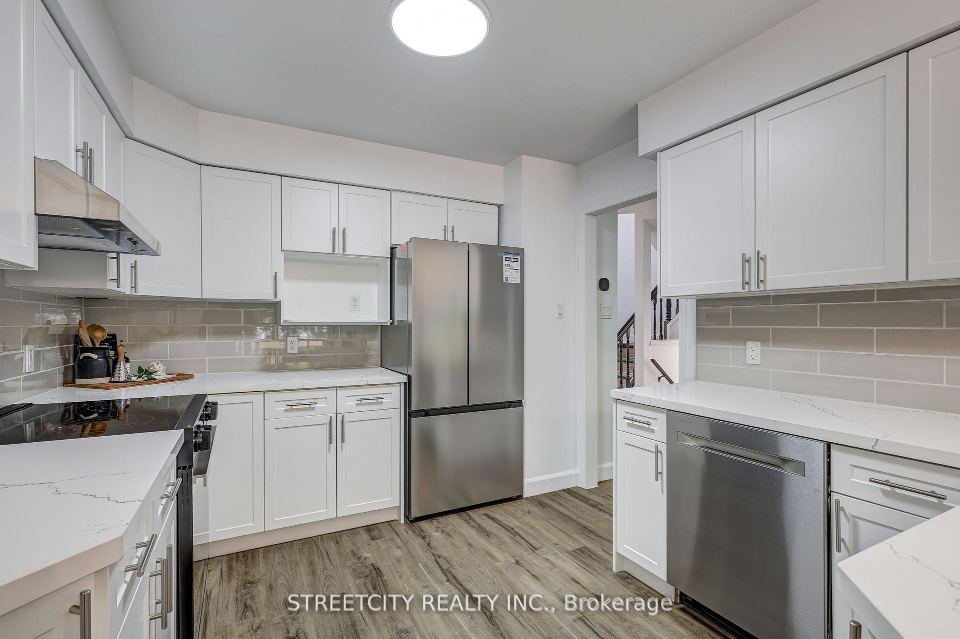 Photo 10 of 25 Axford Parkway, St. Thomas — HOMEH