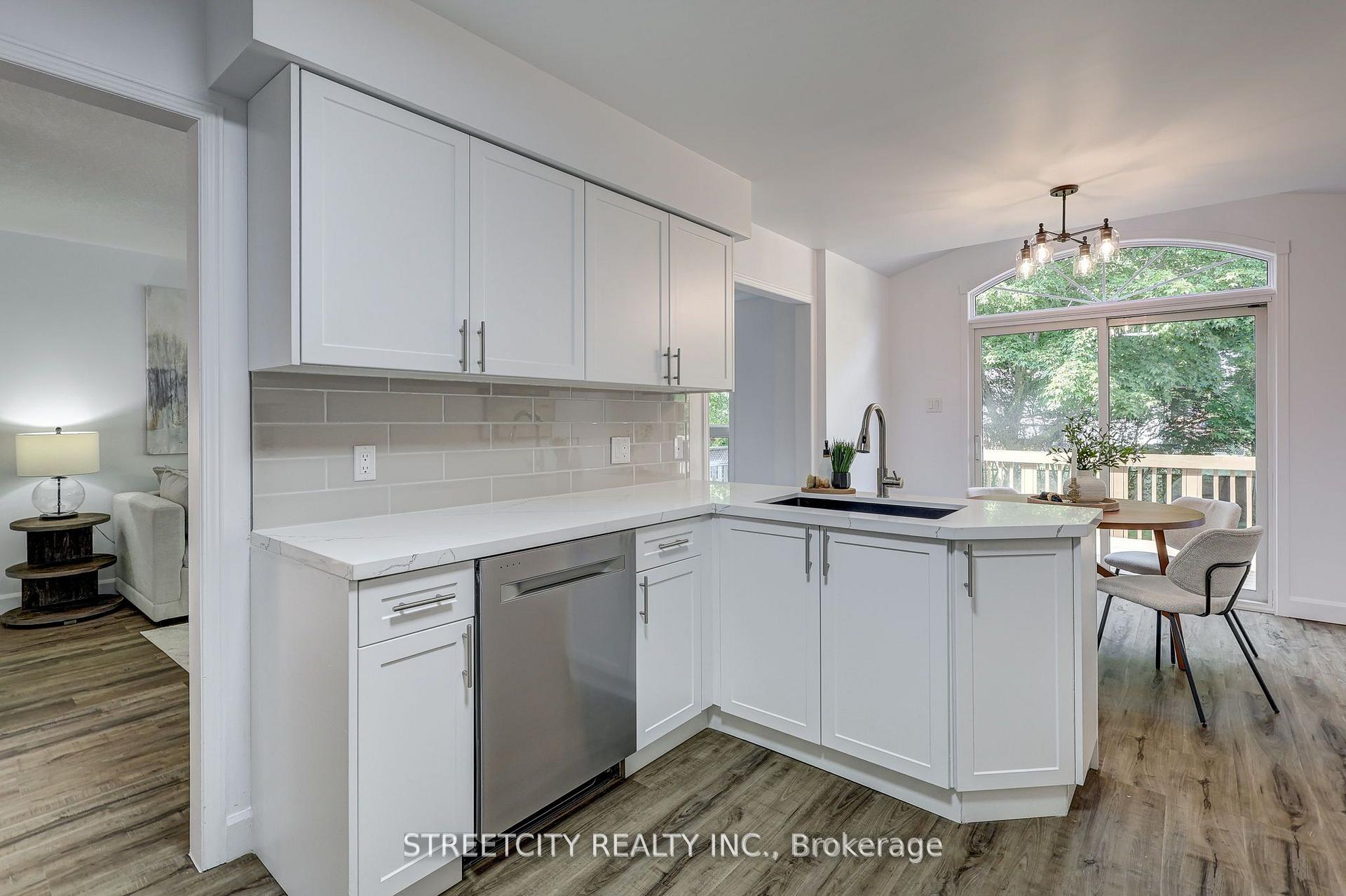 Photo 13 of 25 Axford Parkway, St. Thomas — HOMEH