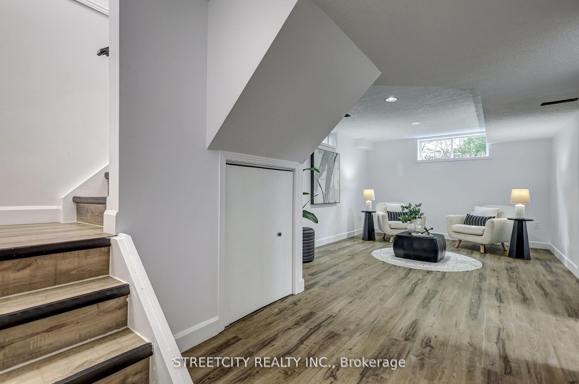 Photo 27 of 25 Axford Parkway, St. Thomas — HOMEH