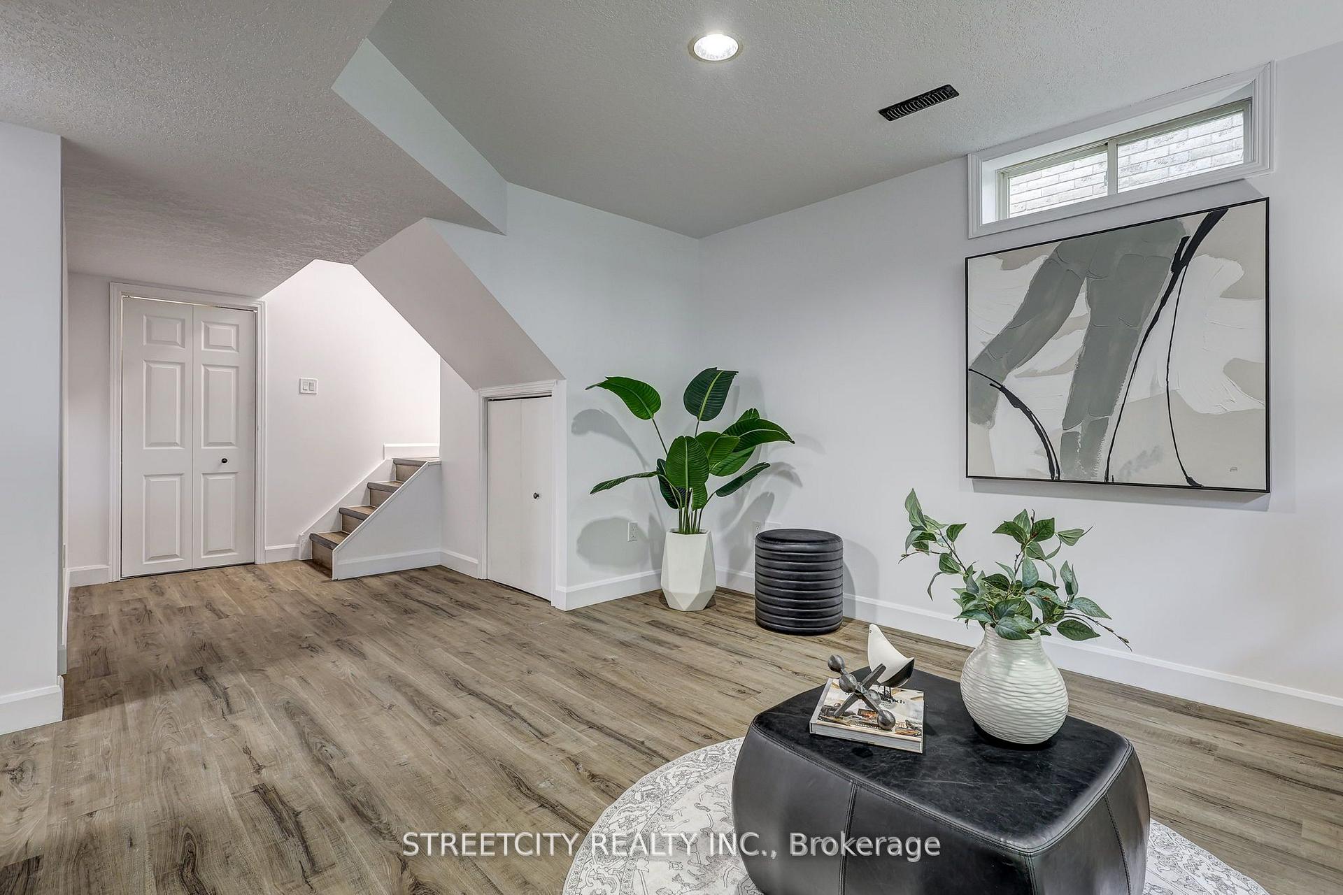 Photo 30 of 25 Axford Parkway, St. Thomas — HOMEH