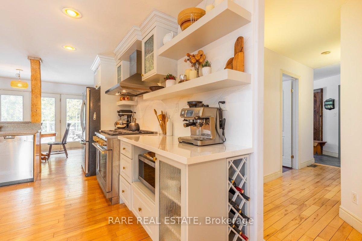 Photo 12 of 47 Parr Boulevard, Springwater, Rural Springwater — HOMEH