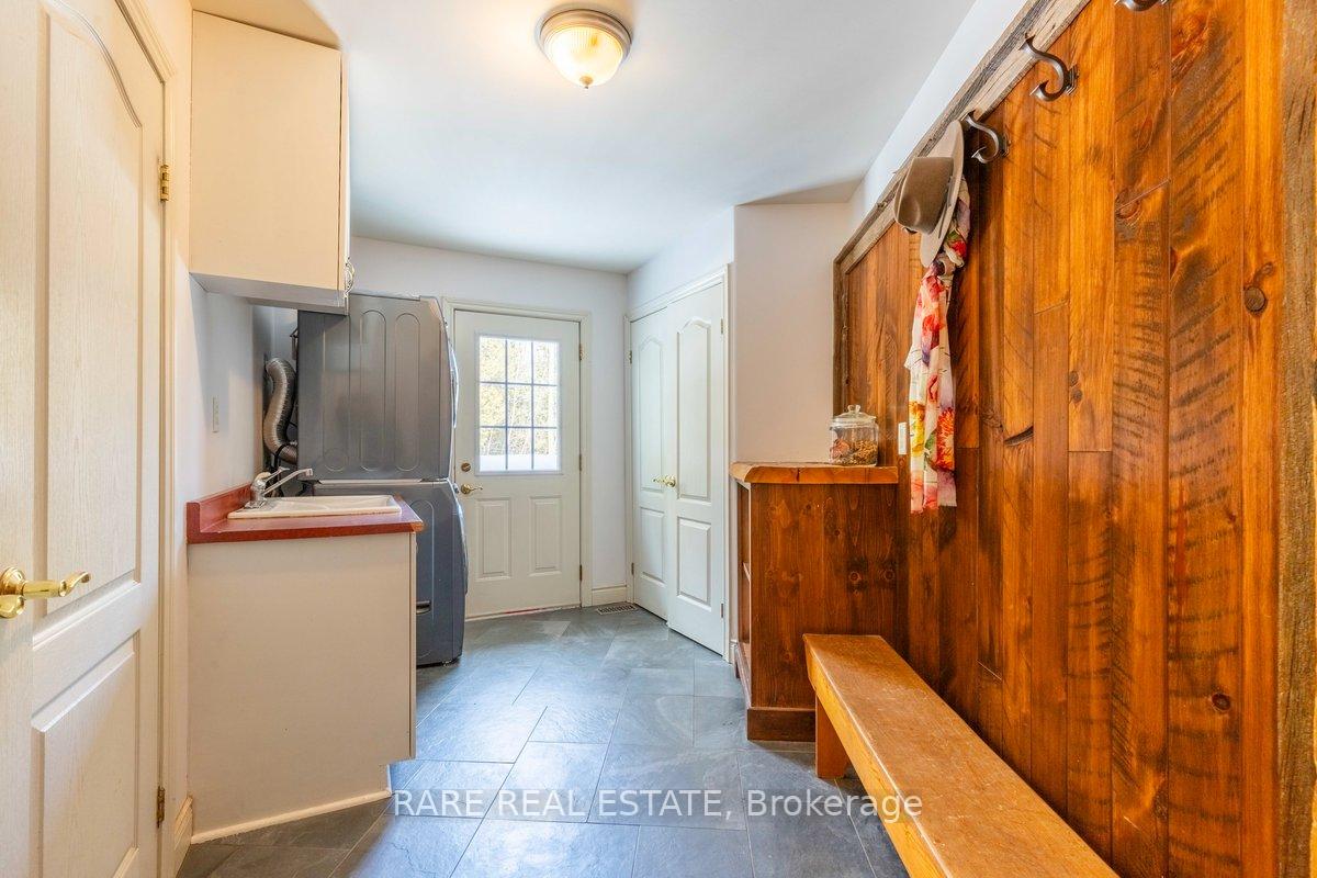 Photo 13 of 47 Parr Boulevard, Springwater, Rural Springwater — HOMEH