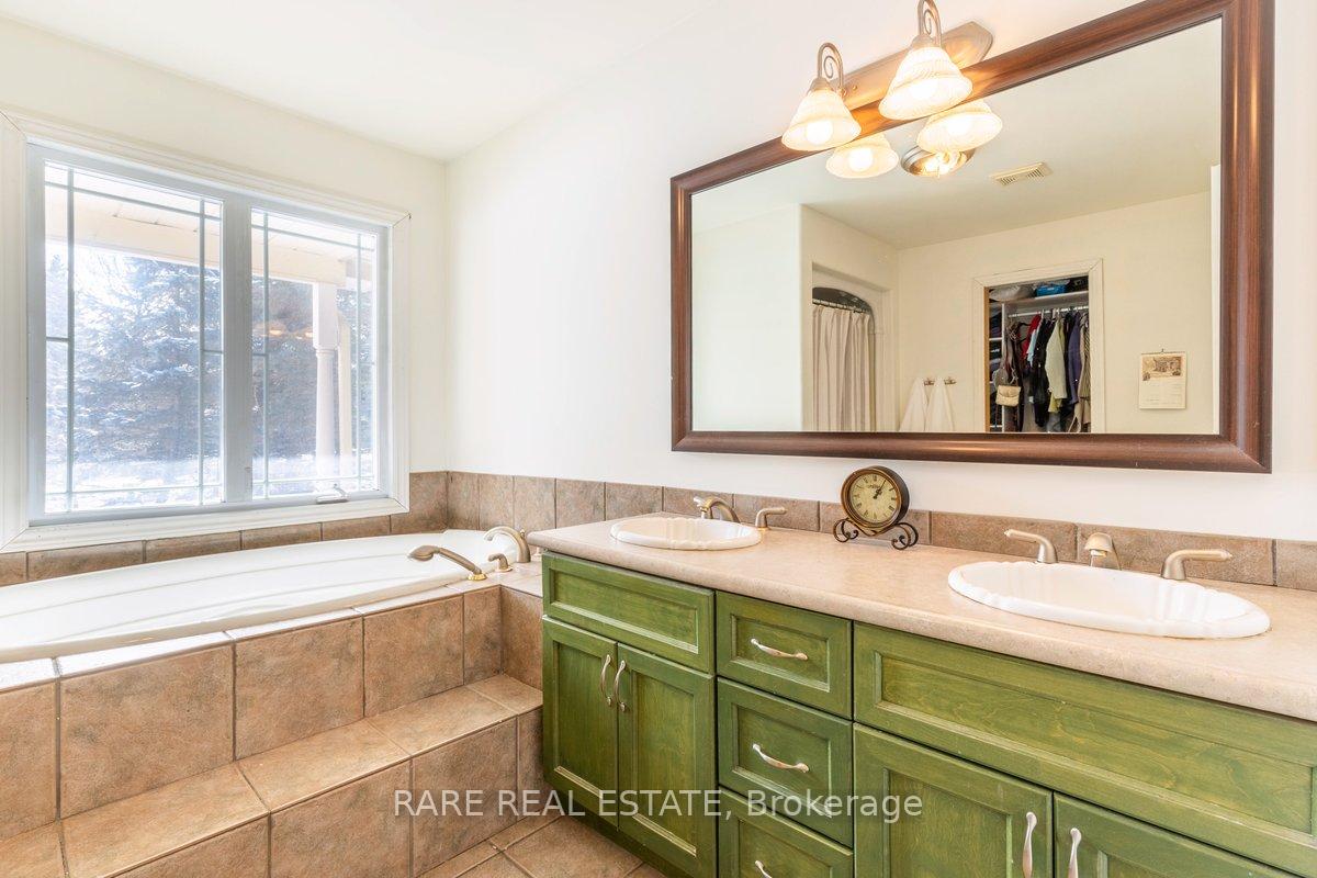 Photo 20 of 47 Parr Boulevard, Springwater, Rural Springwater — HOMEH