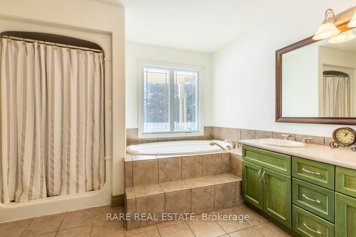 Photo 21 of 47 Parr Boulevard, Springwater, Rural Springwater — HOMEH