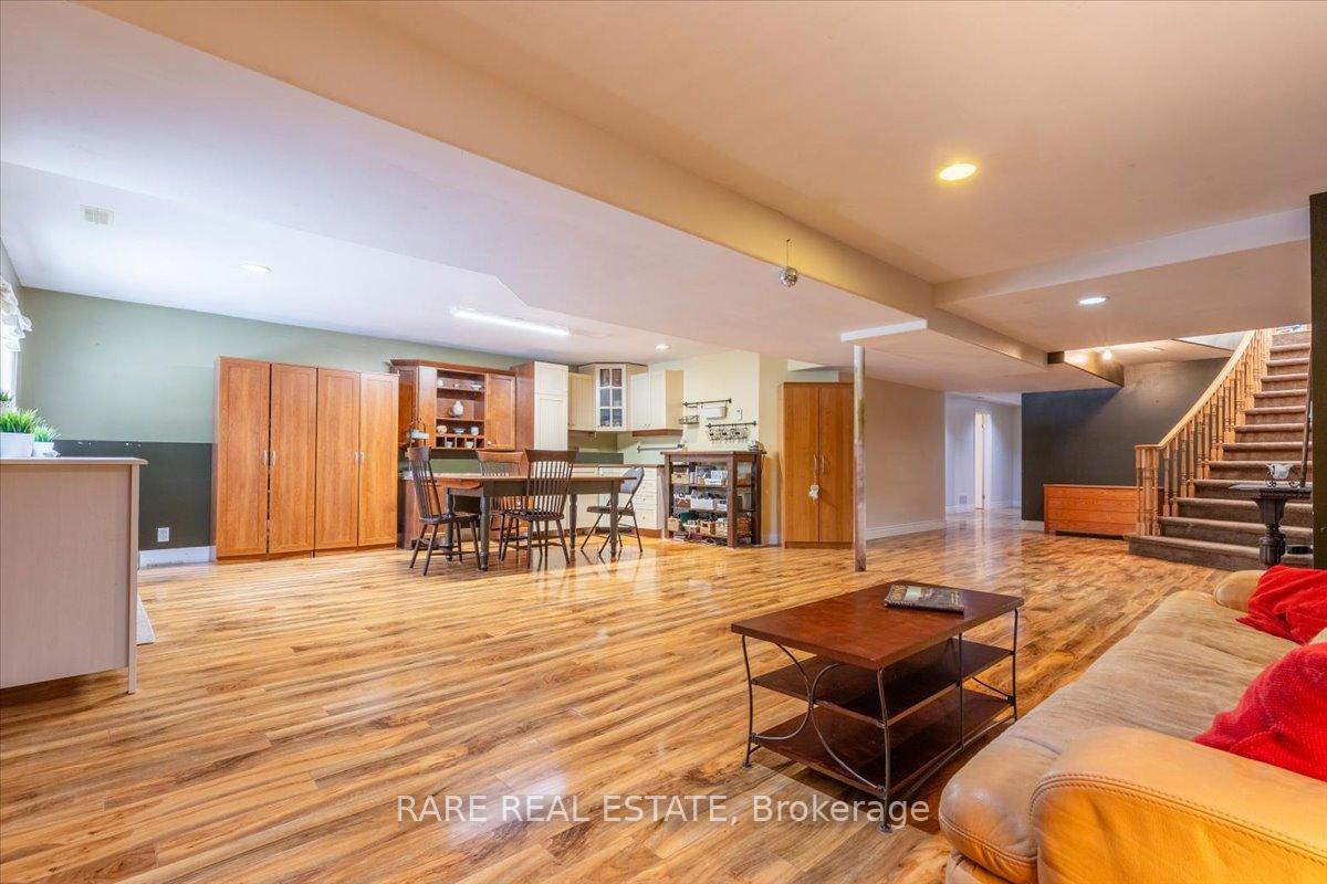 Photo 26 of 47 Parr Boulevard, Springwater, Rural Springwater — HOMEH