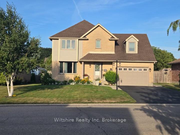 Photo 1 of 38 Cavanaugh Crescent, St. Thomas — HOMEH