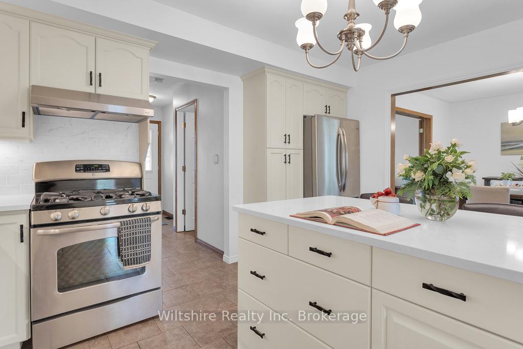 Photo 10 of 38 Cavanaugh Crescent, St. Thomas — HOMEH