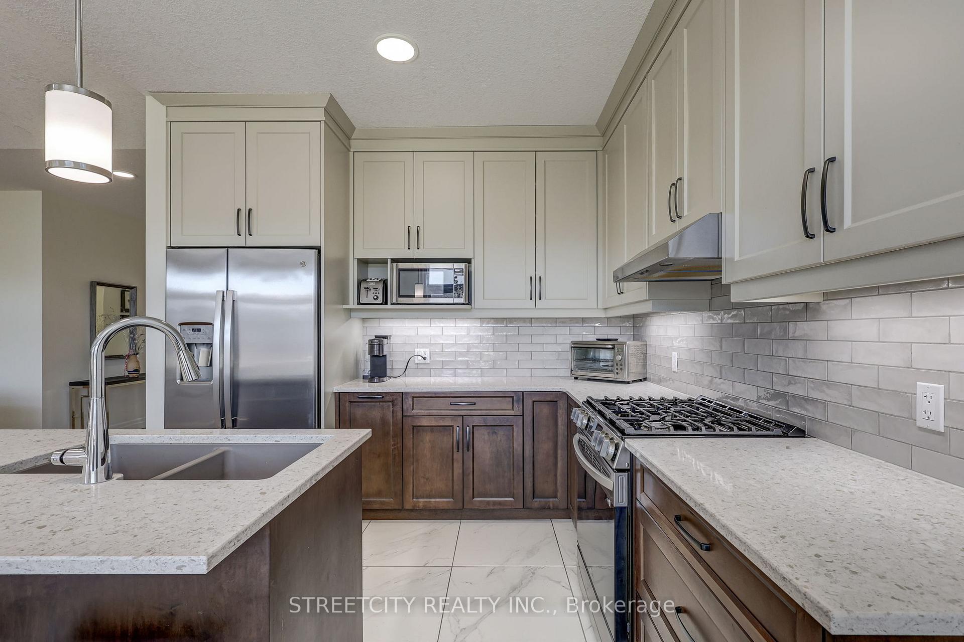 Photo 13 of 70 Acorn Trail, St. Thomas — HOMEH