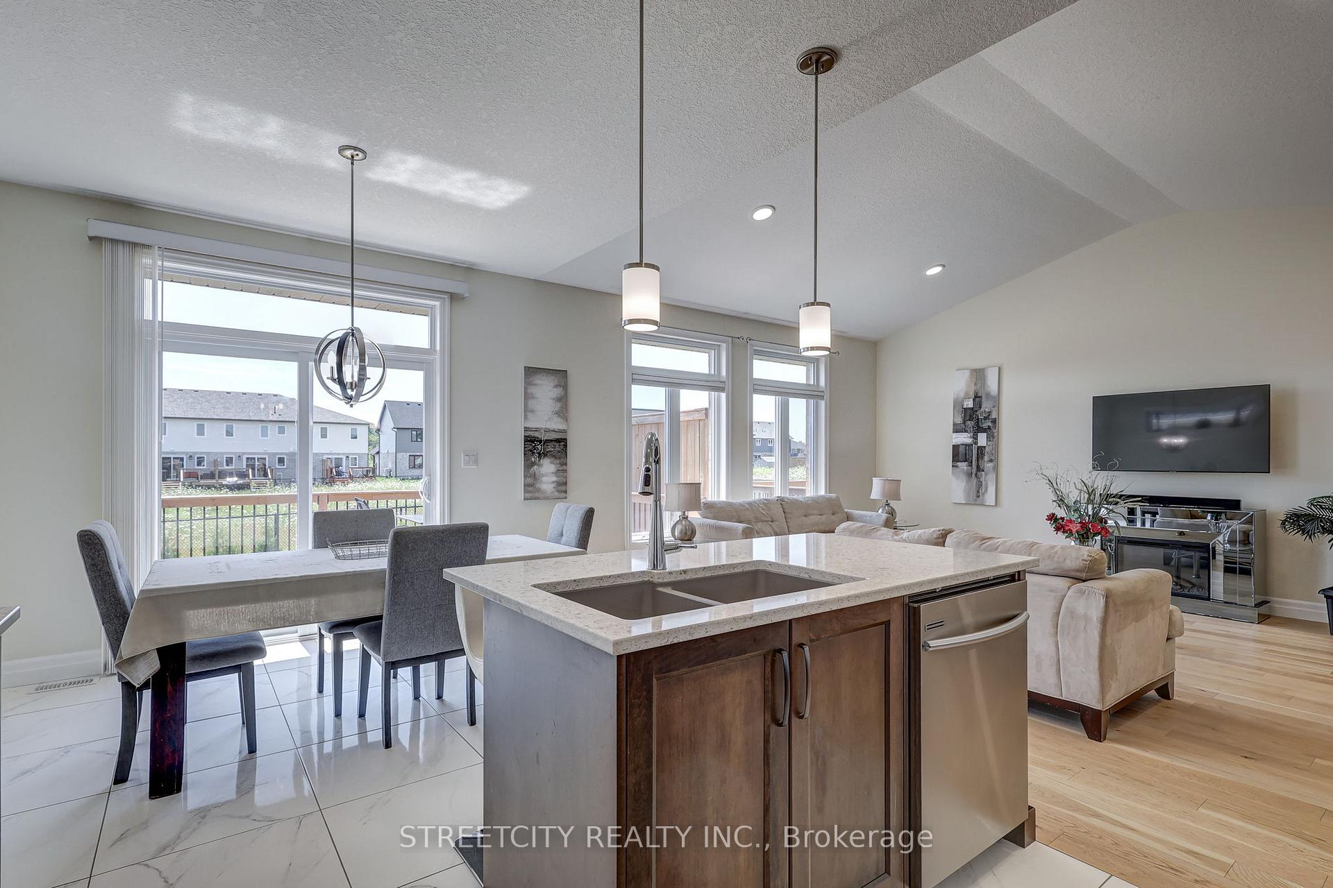 Photo 16 of 70 Acorn Trail, St. Thomas — HOMEH