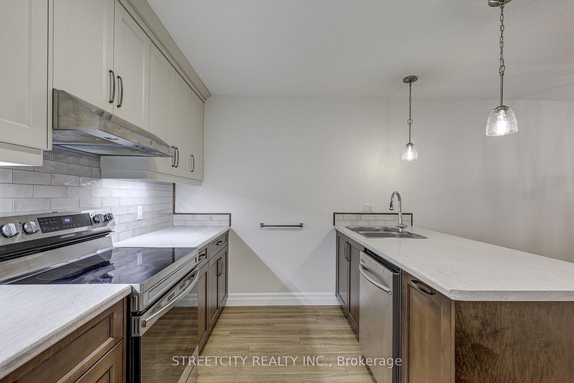 Photo 35 of 70 Acorn Trail, St. Thomas — HOMEH