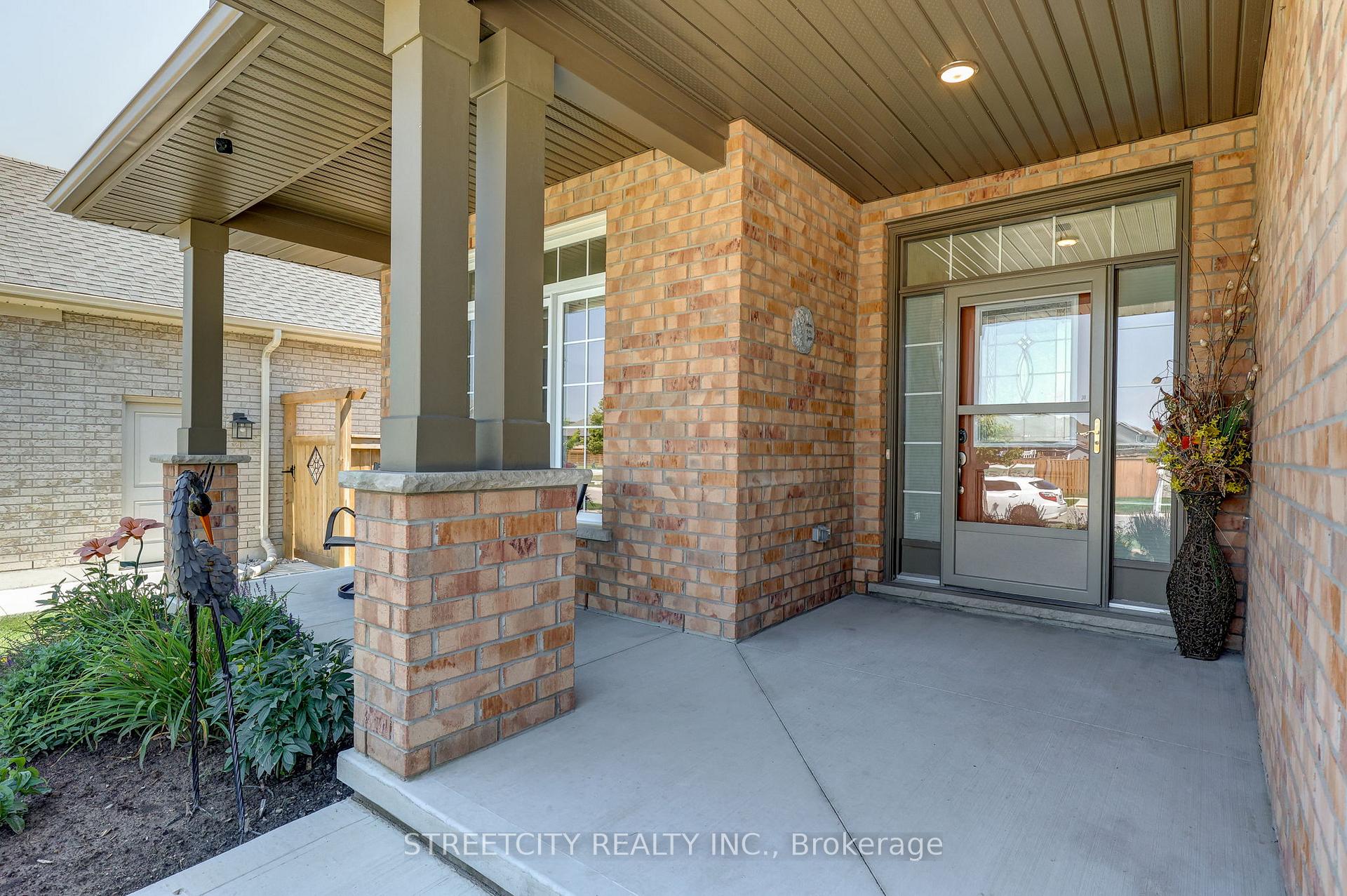 Photo 49 of 70 Acorn Trail, St. Thomas — HOMEH