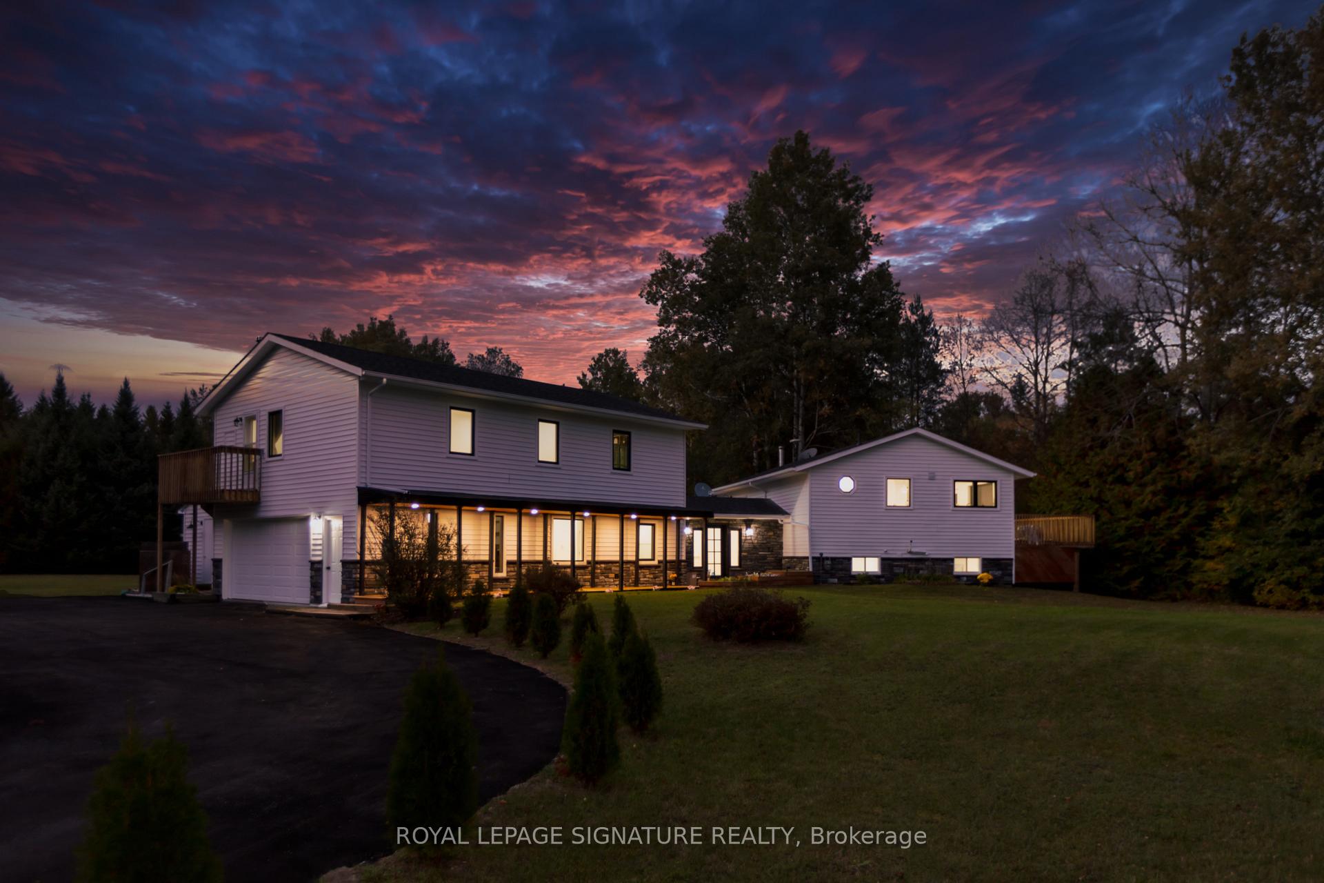 Front of 20 Hillview Crescent