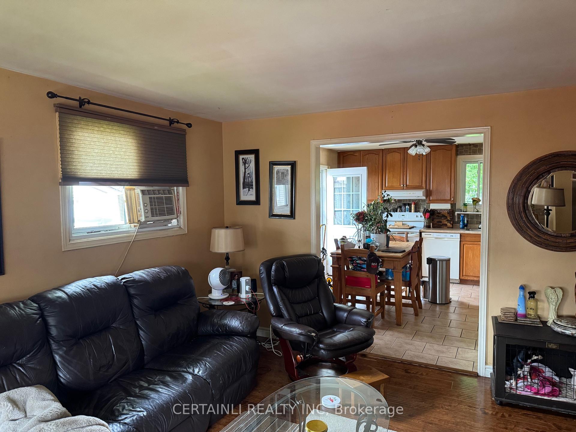 Photo 6 of 15 Penwarden Street, St. Thomas — HOMEH