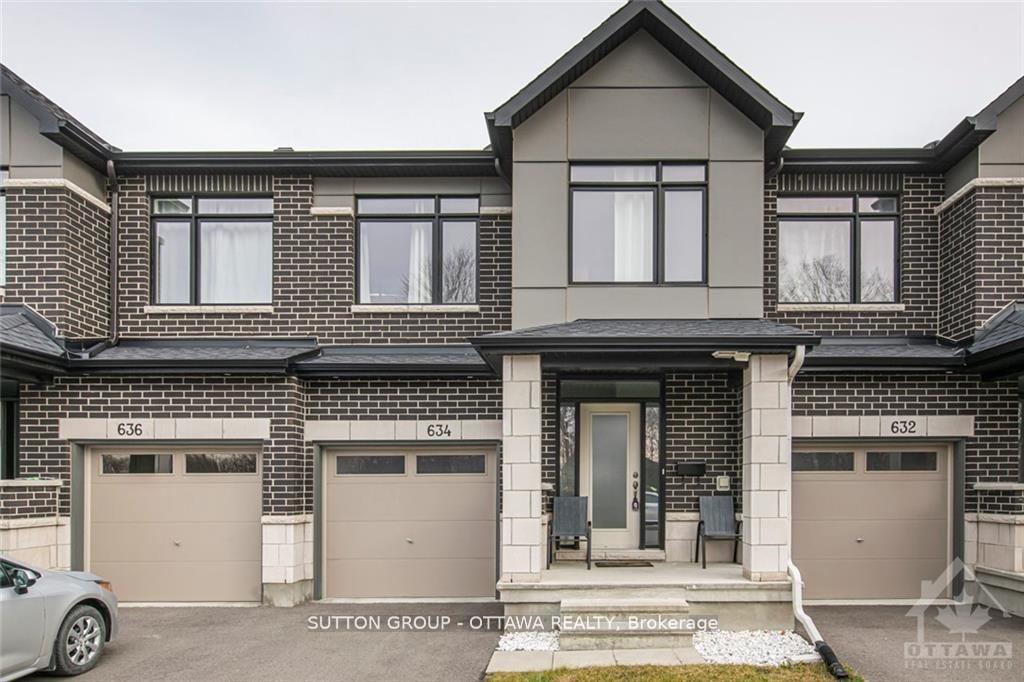 Front of 634 Putney Crescent