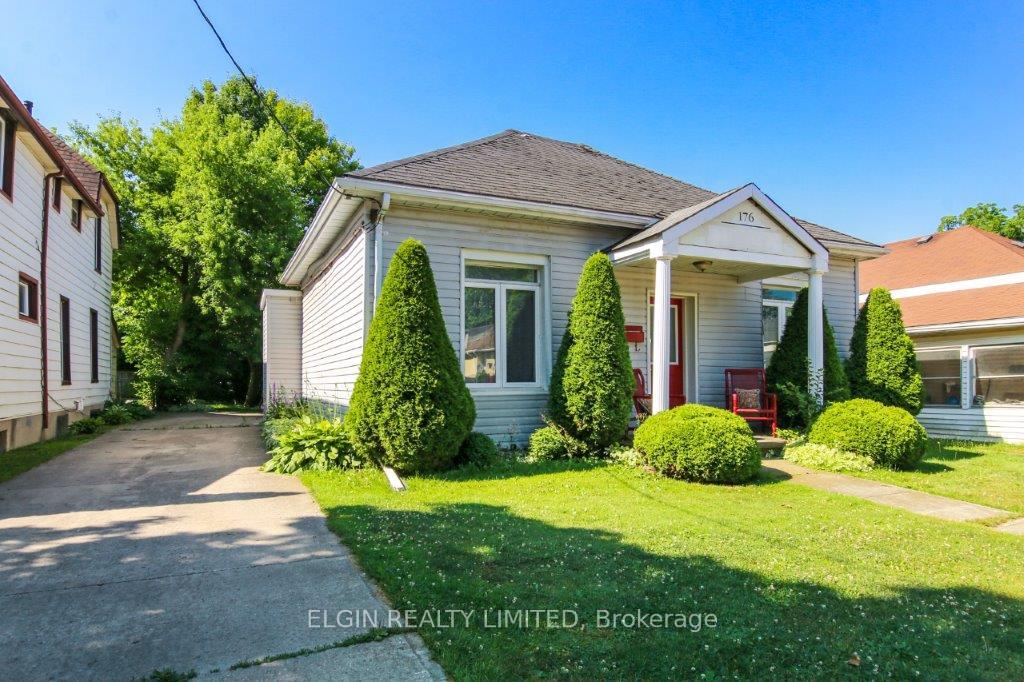 Photo 2 of 176 Wellington Street, St. Thomas — HOMEH