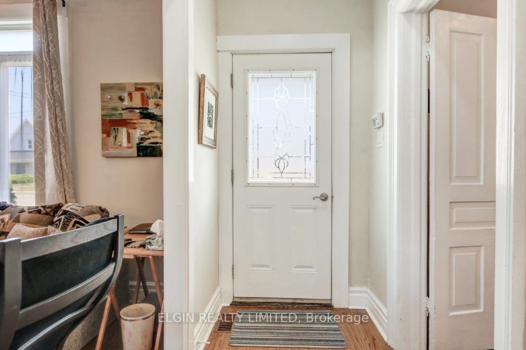 Photo 4 of 176 Wellington Street, St. Thomas — HOMEH