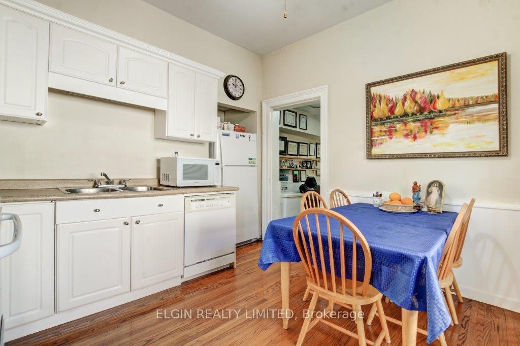Photo 9 of 176 Wellington Street, St. Thomas — HOMEH