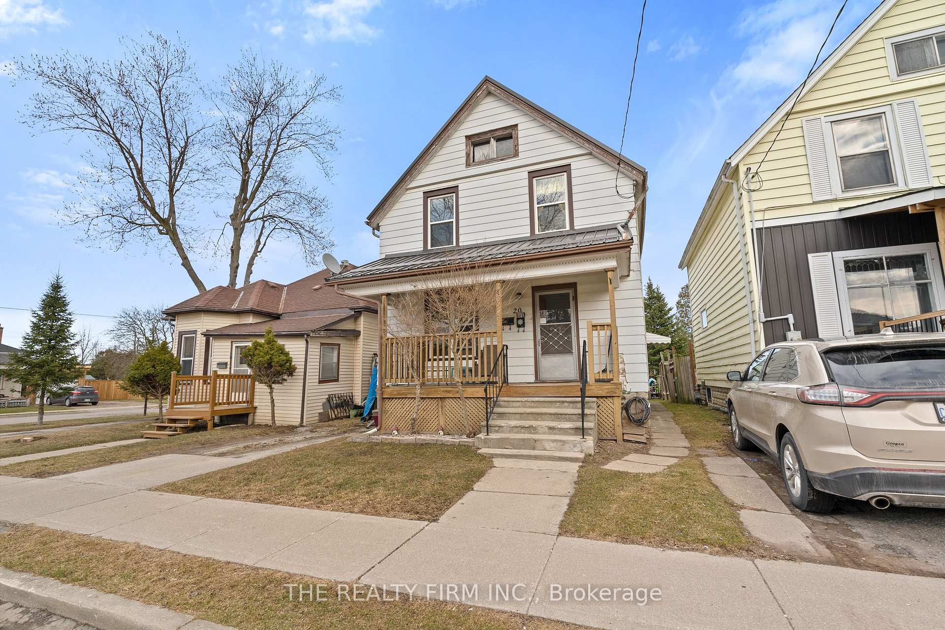 Front of 20 Fourth Avenue