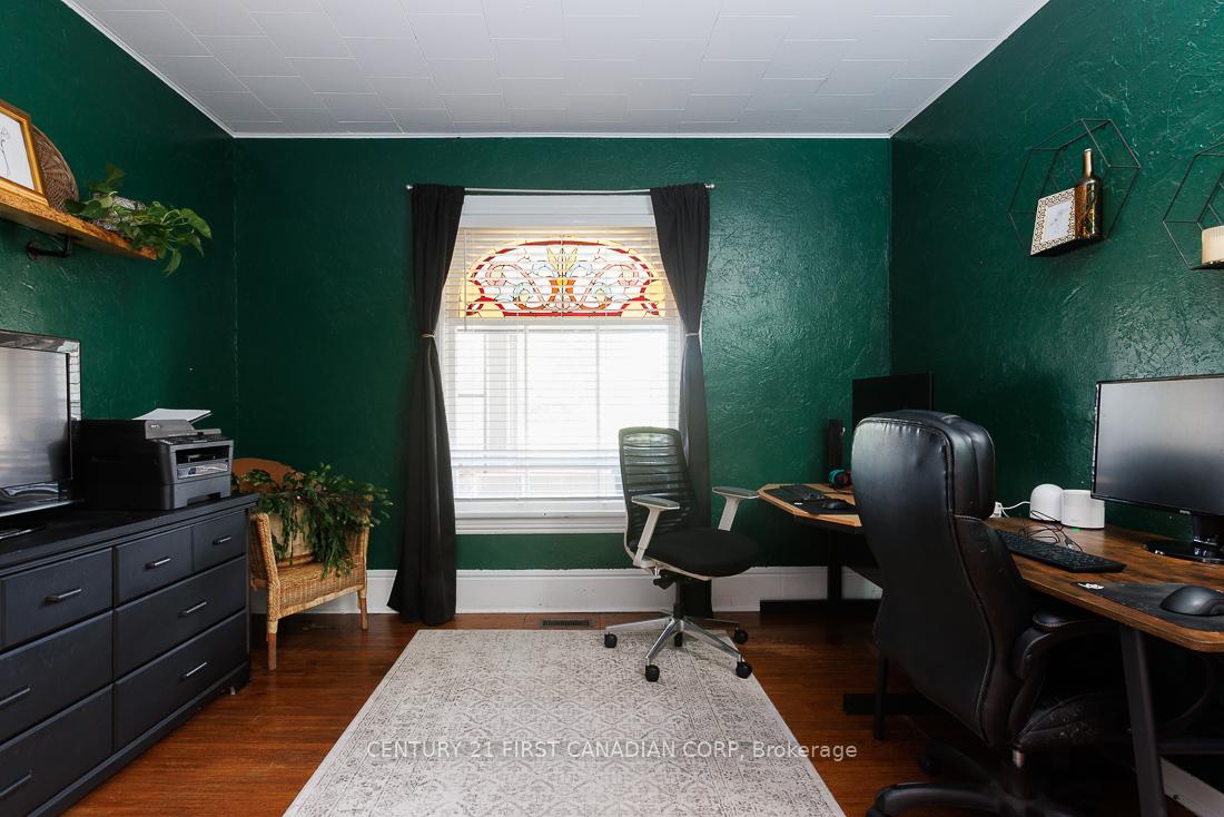 Photo 9 of 52 Myrtle Street, St. Thomas — HOMEH
