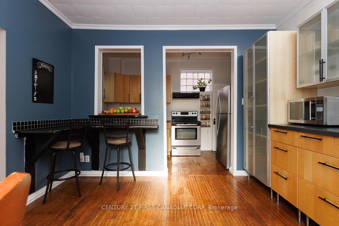Photo 13 of 52 Myrtle Street, St. Thomas — HOMEH