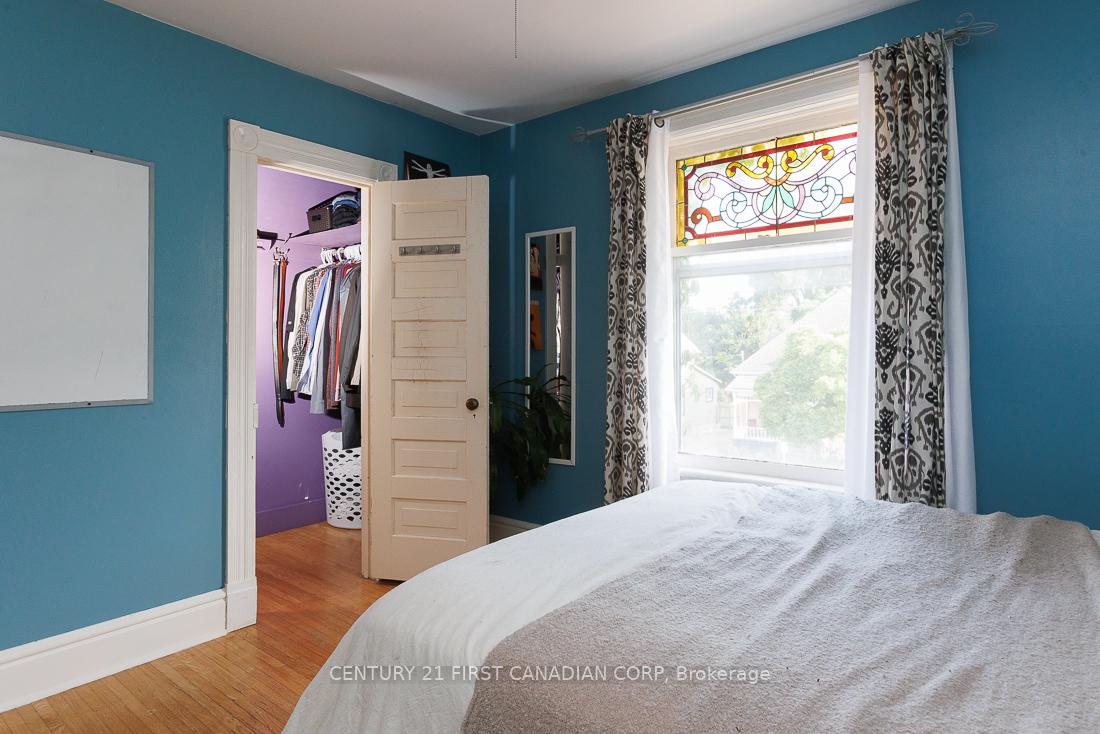 Photo 30 of 52 Myrtle Street, St. Thomas — HOMEH