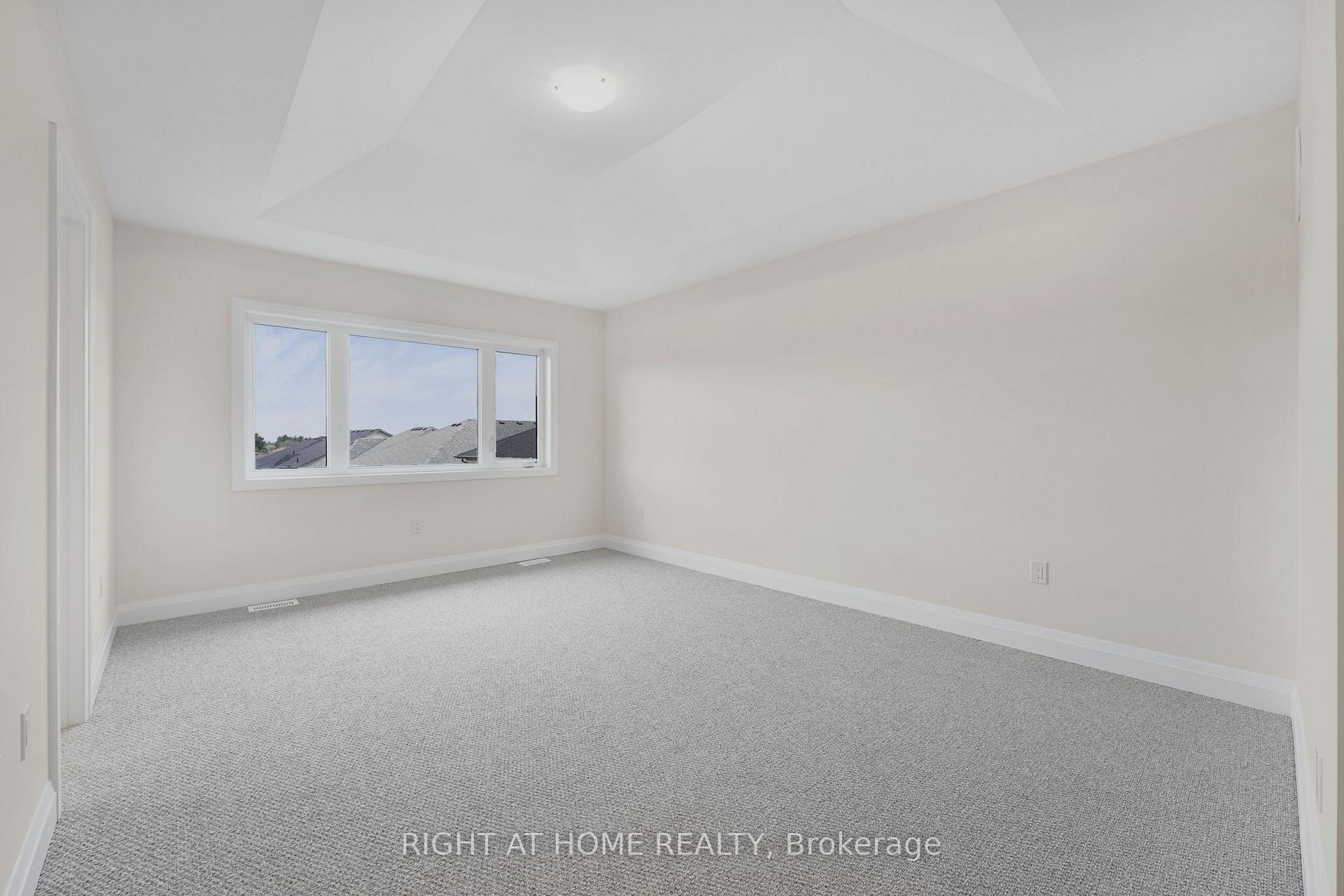 Photo 4 of 66 Bearberry Road, Springwater, Midhurst — HOMEH