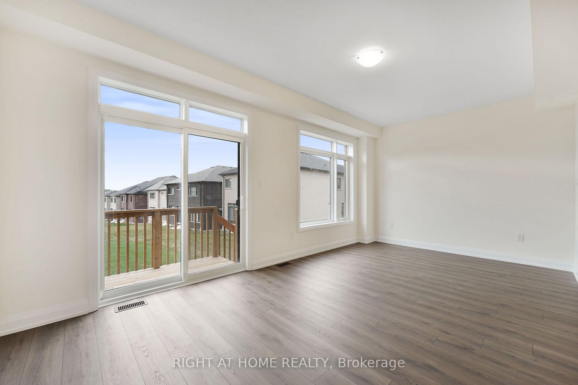 Photo 17 of 66 Bearberry Road, Springwater, Midhurst — HOMEH
