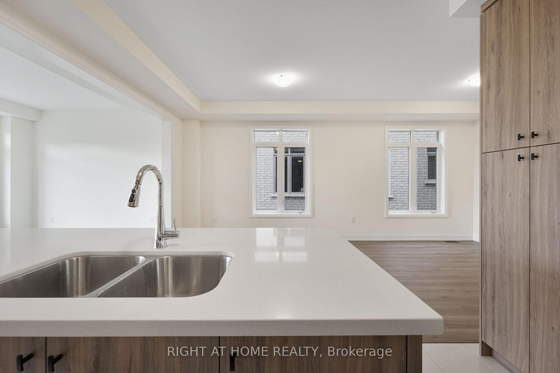 Photo 19 of 66 Bearberry Road, Springwater, Midhurst — HOMEH