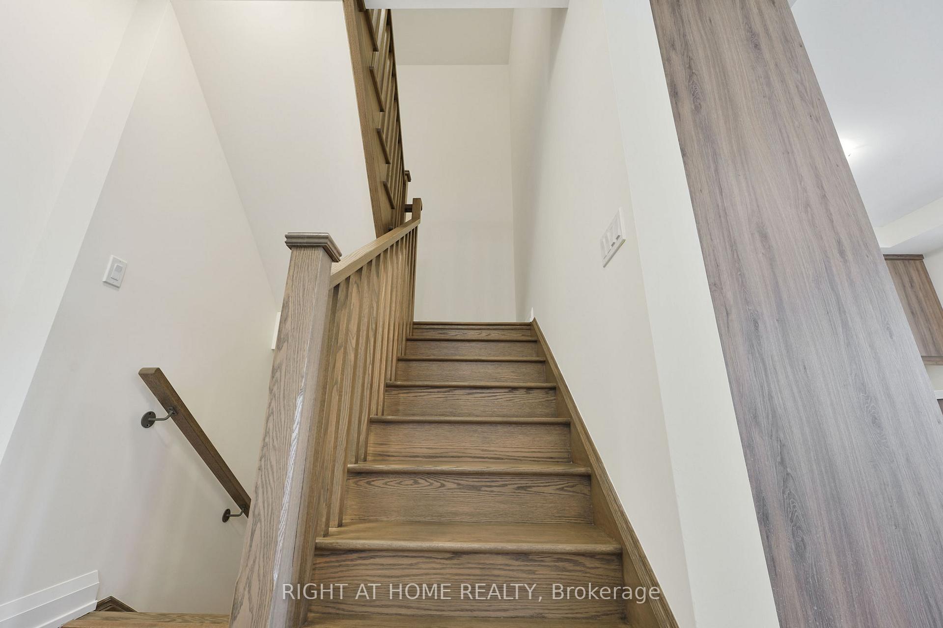 Photo 27 of 66 Bearberry Road, Springwater, Midhurst — HOMEH
