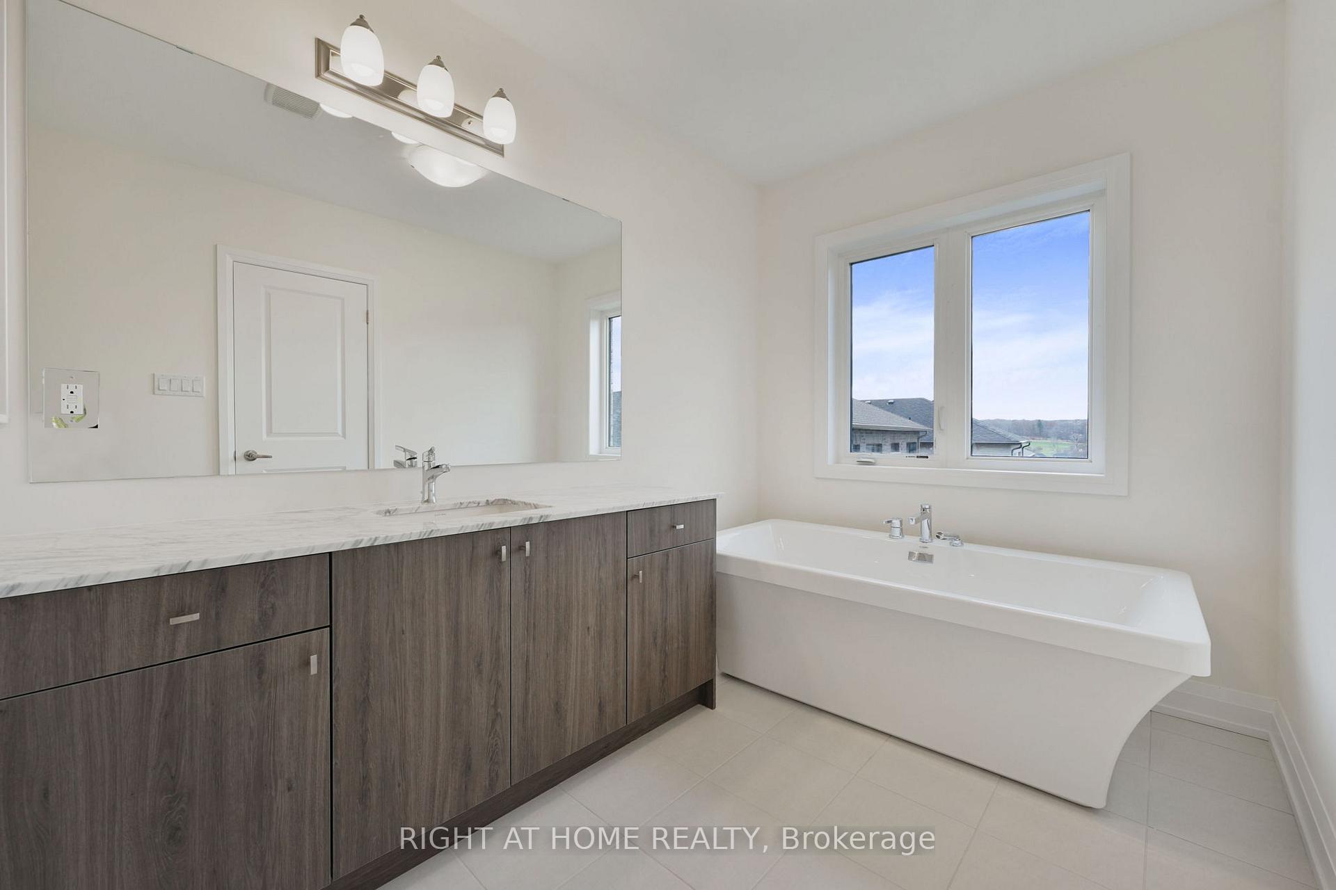 Photo 35 of 66 Bearberry Road, Springwater, Midhurst — HOMEH