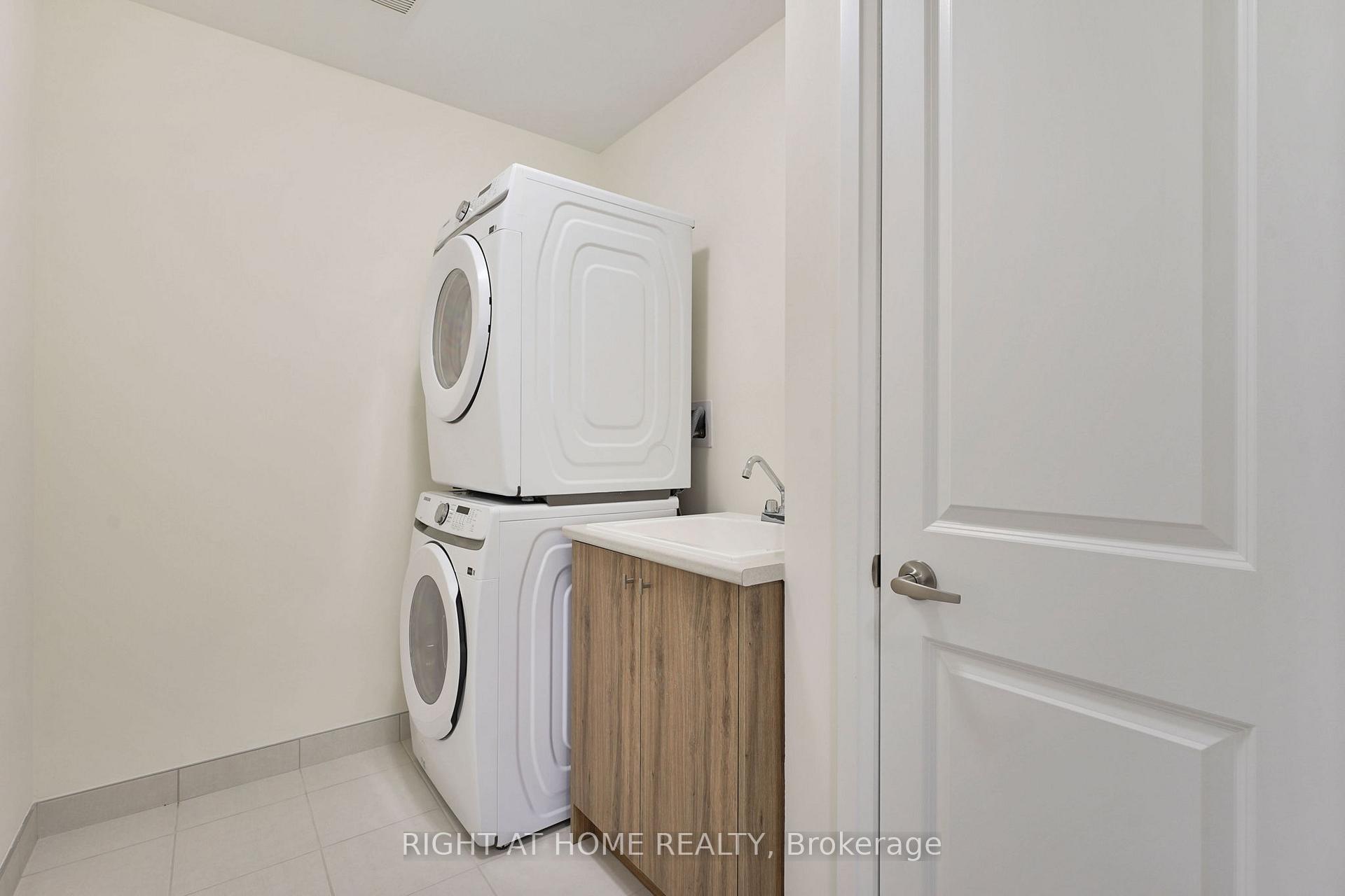 Photo 36 of 66 Bearberry Road, Springwater, Midhurst — HOMEH